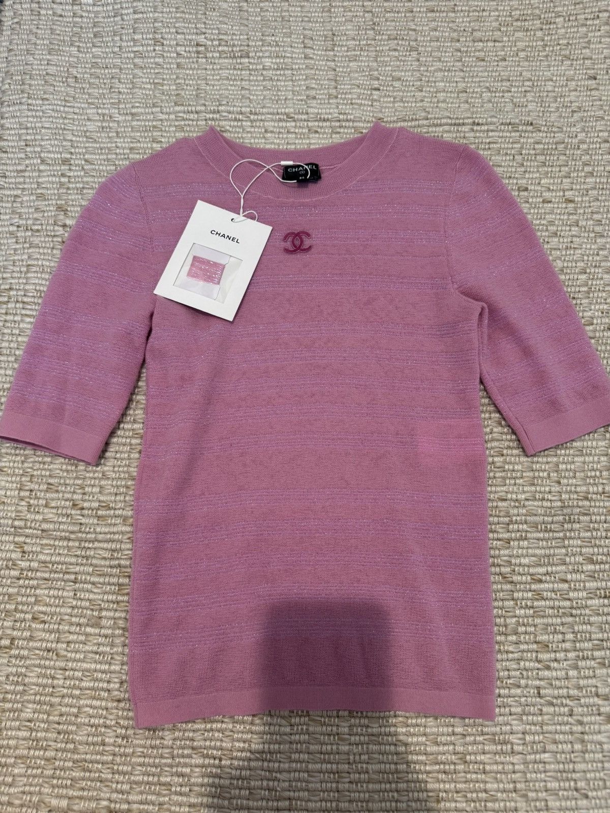 Chanel chanel 23 cashmere tee szie 34 Size XS / US 0-2 / IT 36-38 - 1 Thumbnail