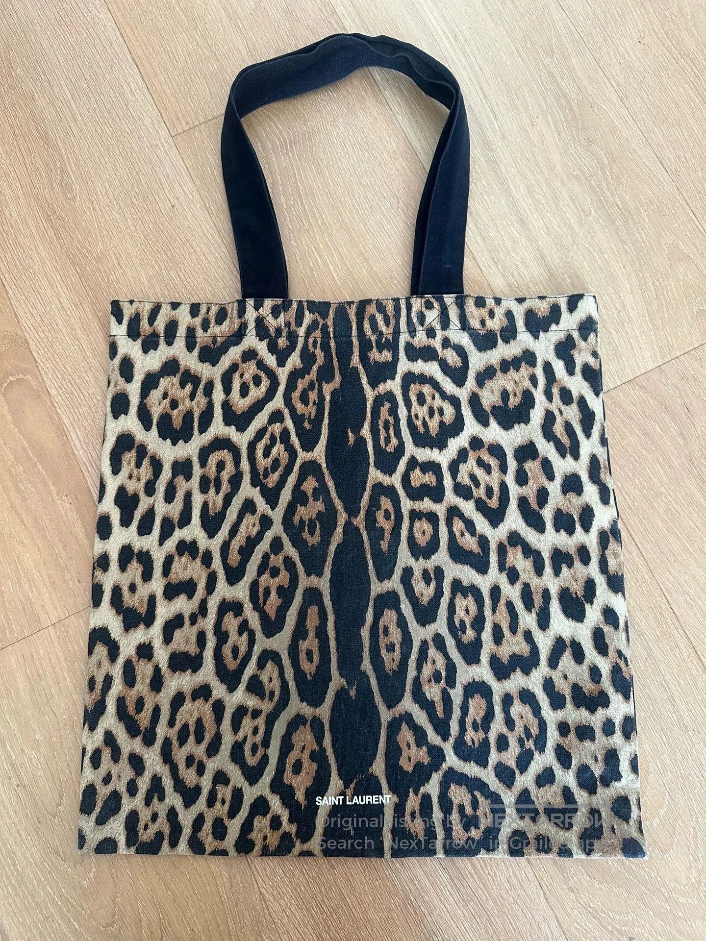 Saint Laurent Paris Saint Laurent Leopard Print Tote Bag. Size ONE SIZE - 1 Thumbnail