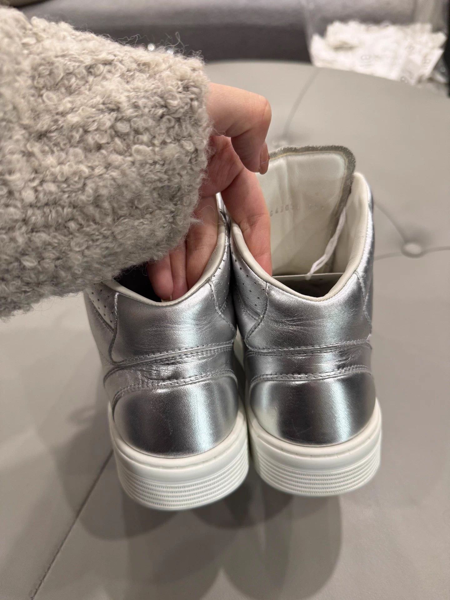Chanel Chanel 24C Silver High-Top Sneakers 99 New EUR 38.5 Size US 7.5 / IT 37.5 - 4 Thumbnail