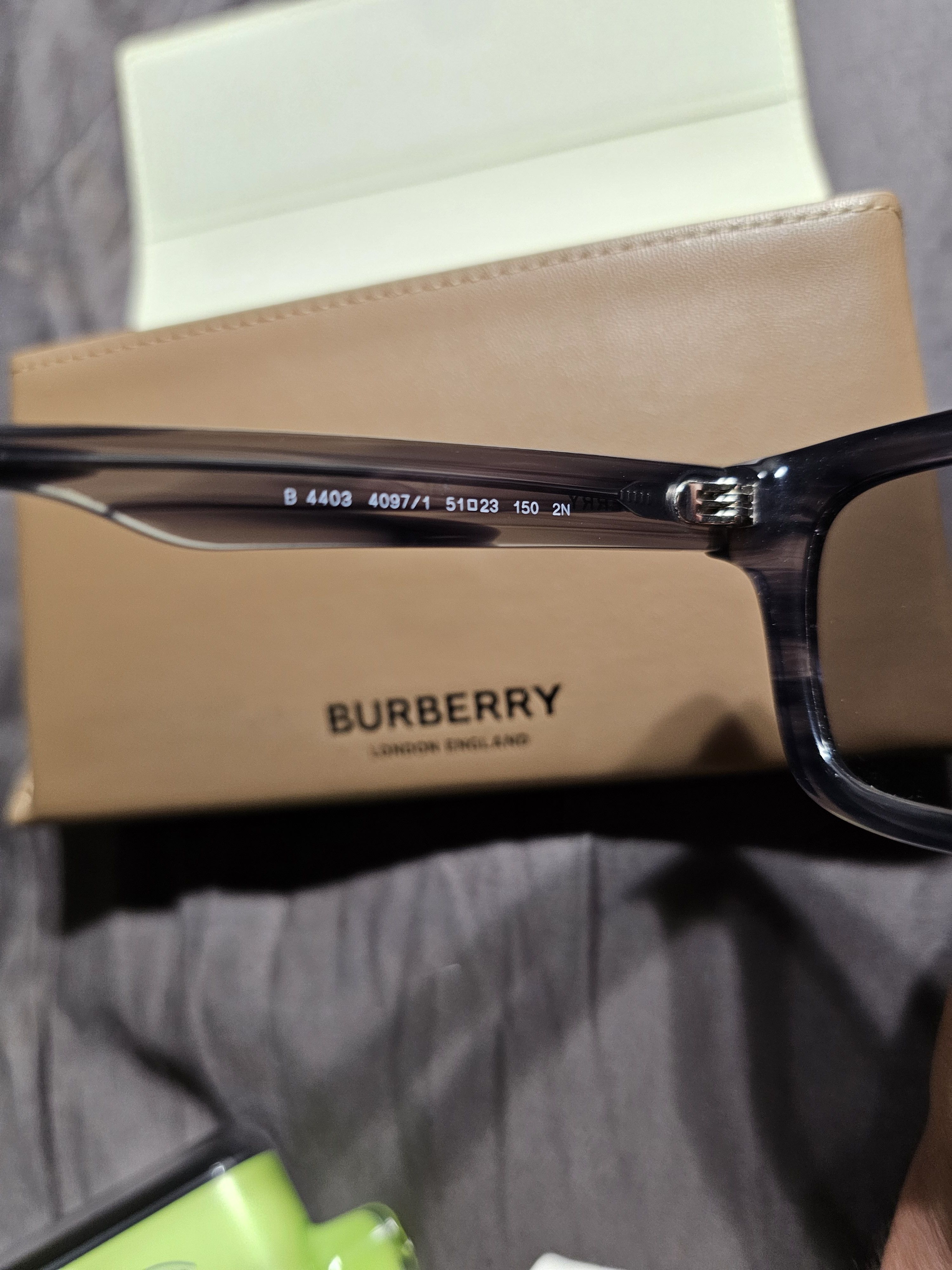 Burberry Burberry Sunglasses Size ONE SIZE - 6 Thumbnail
