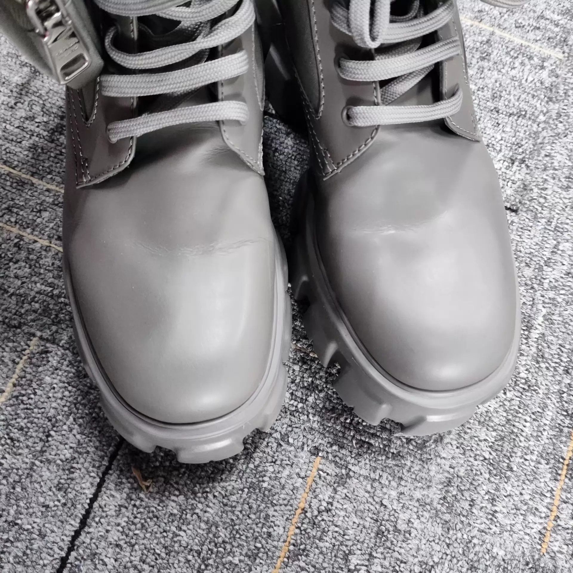 Prada PRADA Calf Leather Gray High-Top Mini Bag Sneaker Size US 8 / IT 38 - 4 Thumbnail