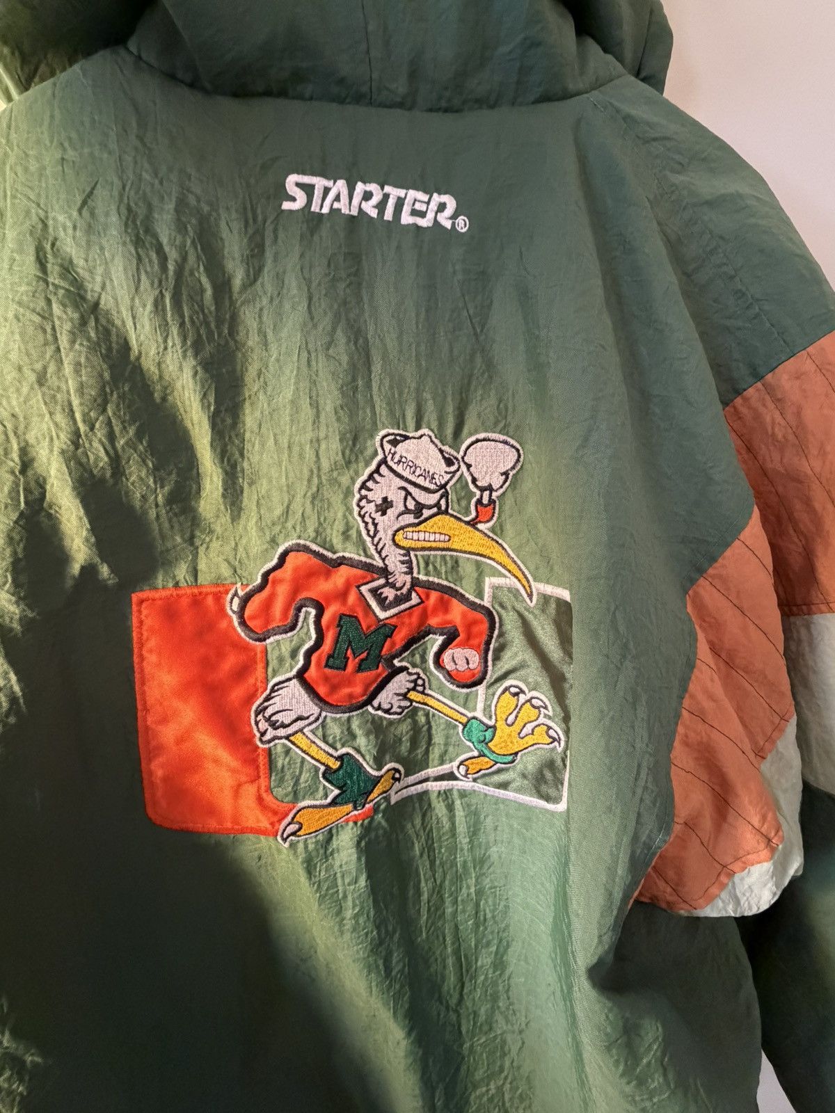 Starter Vintage Starter Miami Hurricanes Coat Size US L / EU 52-54 / 3 - 3 Thumbnail
