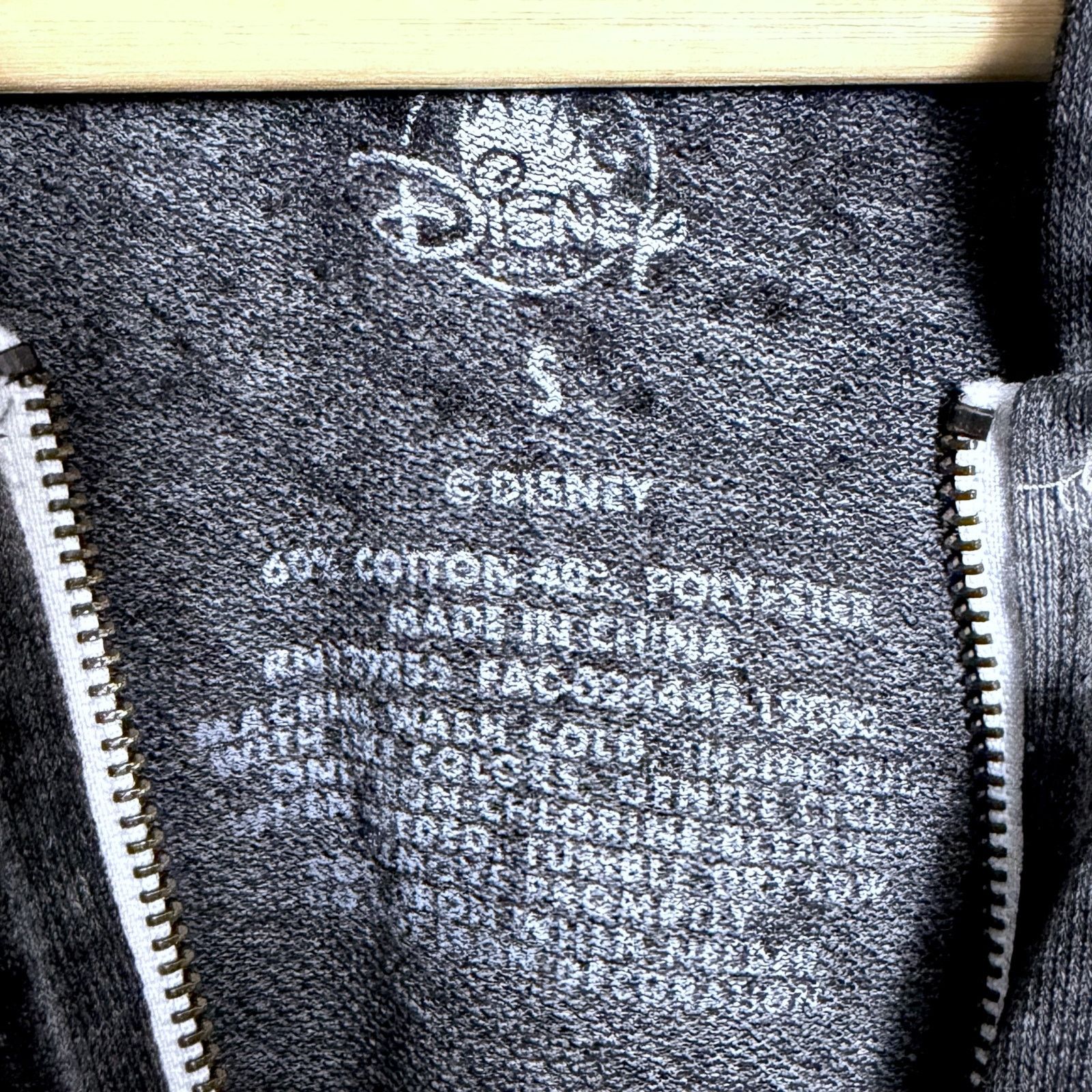 Disney Disney Expedition Everest Gray Full Zip-Up Yeti LW Hoodie Size US S / EU 44-46 / 1 - 6 Thumbnail
