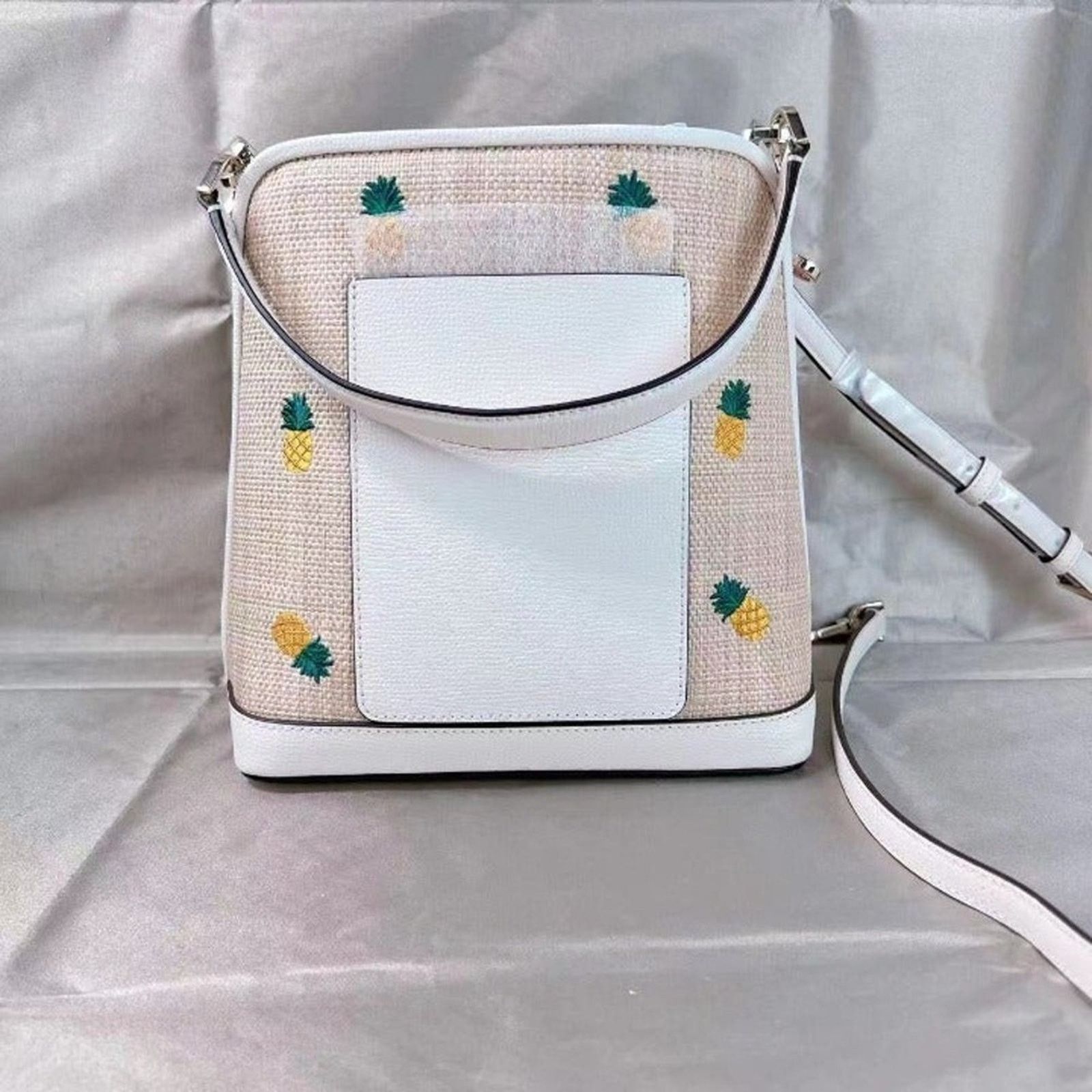 Kate Spade Kate Spade k7288 darcy small pineapple bucket bag parchment Size ONE SIZE - 3 Thumbnail
