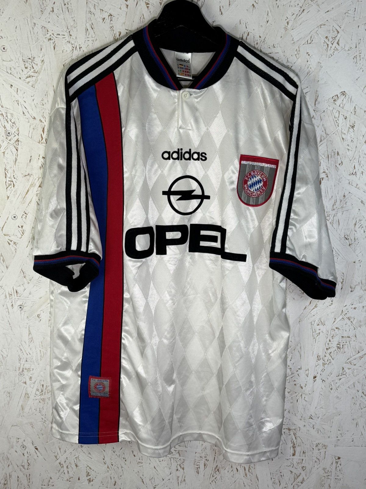 Adidas 90s Adidas FC Bayern Munchen 1996/97/98 Away Soccer Jersey Size US XL / EU 56 / 4 - 1 Thumbnail