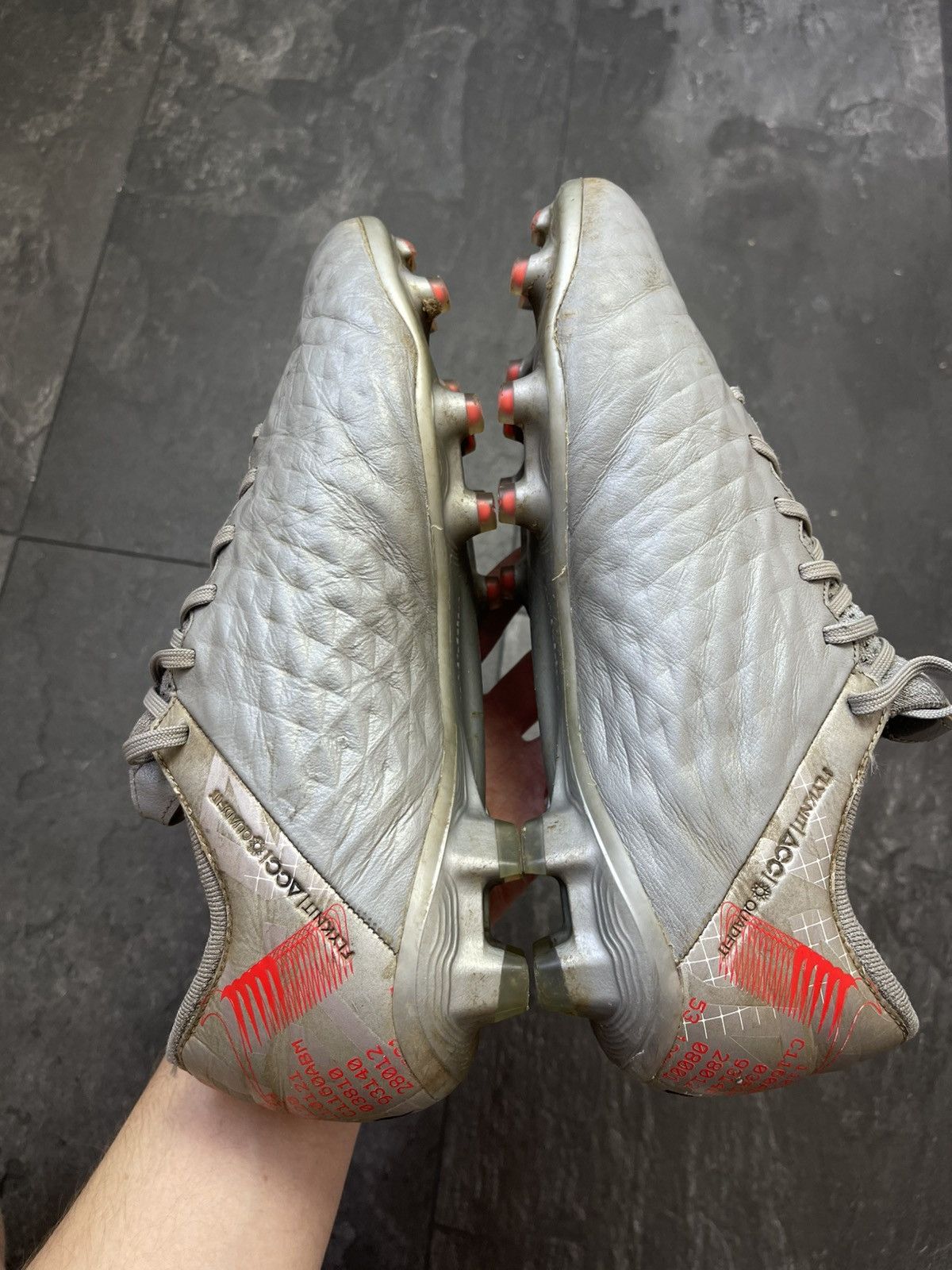 Nike × Streetwear × Vintage Rare Nike Tiempo Legend 8 Elite football boots Size US 9 / EU 42 - 14 Thumbnail
