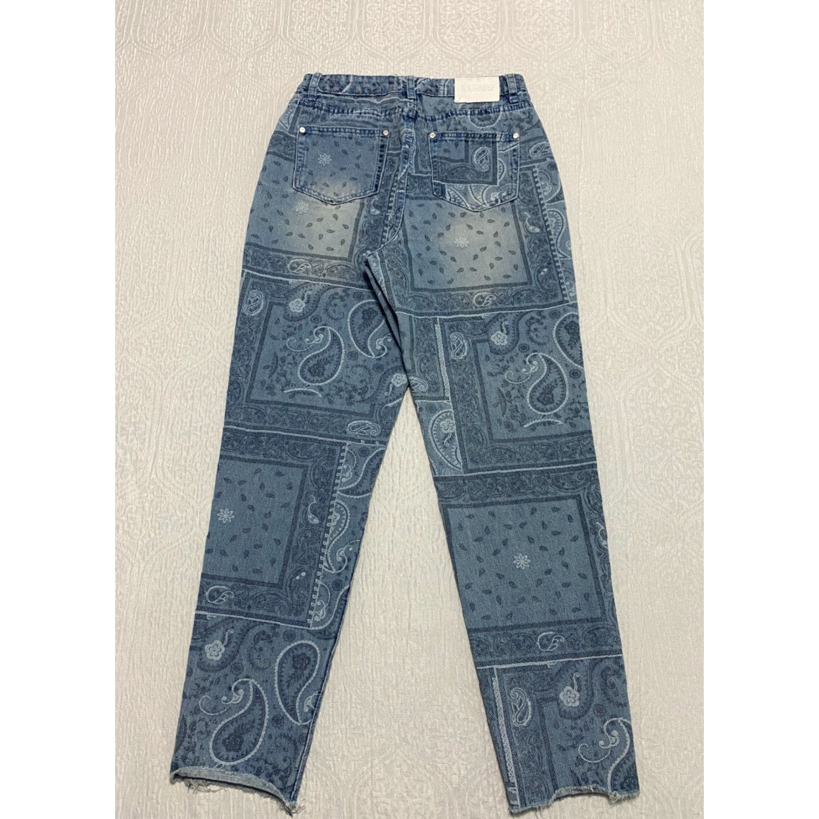 Missguided Missguided Jeans Womens 6 High Rise Mom Denim Blue Paisley 5-Pocket Distressed Bandana Pattern Jeans Mens? Size 28" / US 6 / IT 42 - 2 Thumbnail