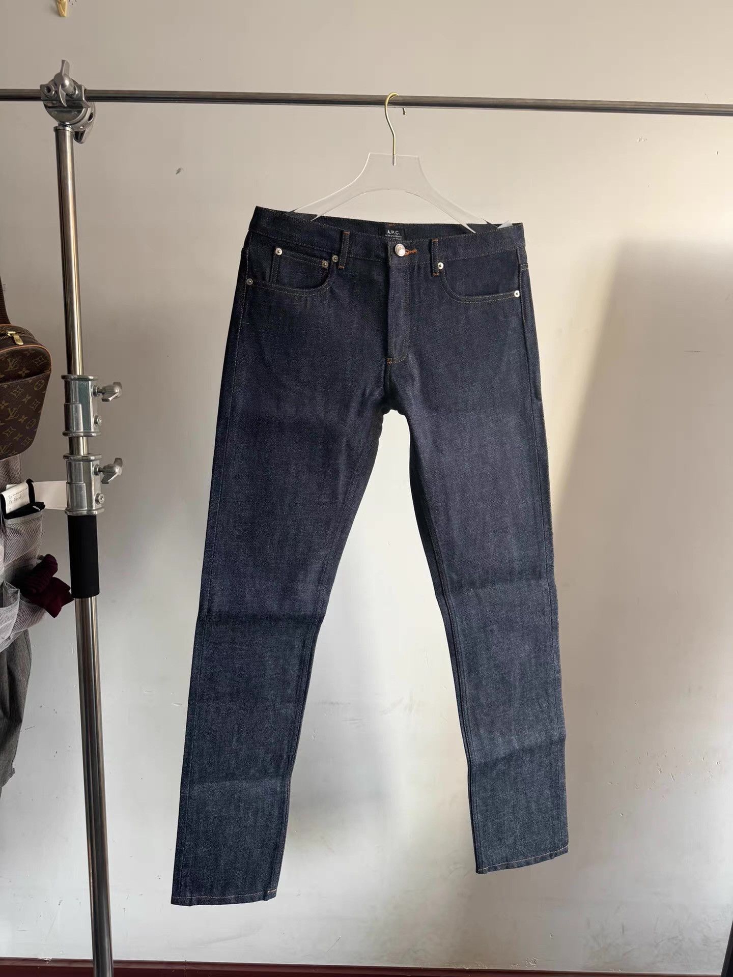 A.P.C. A.P.C Raw Unwashed Jeans Q17 Size US 36 / EU 52 - 1 Thumbnail