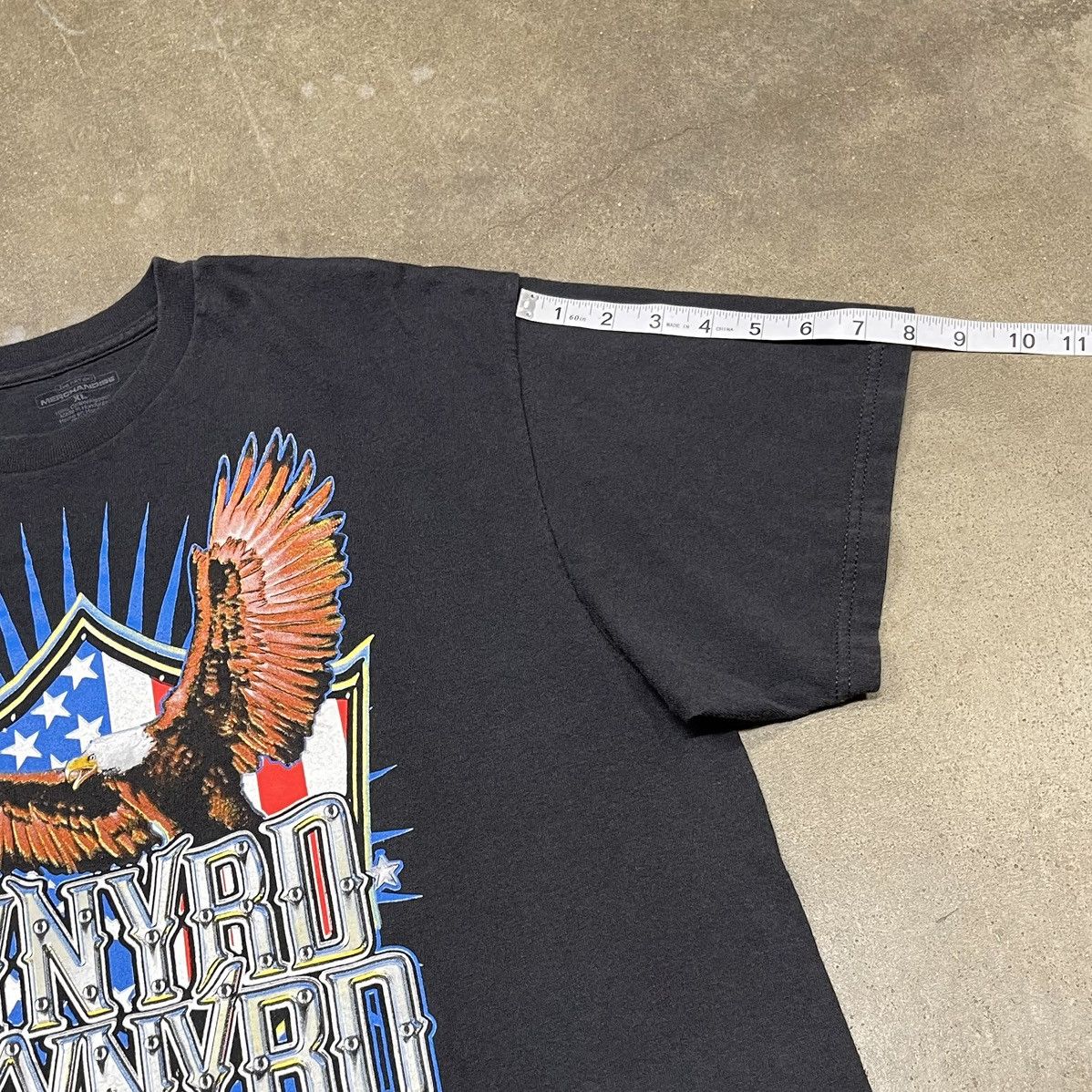 Band Tees Lynard Skynyrd Live Nation Graphic Short Sleeve Band Tee Y2K Size US XL / EU 56 / 4 - 7 Thumbnail