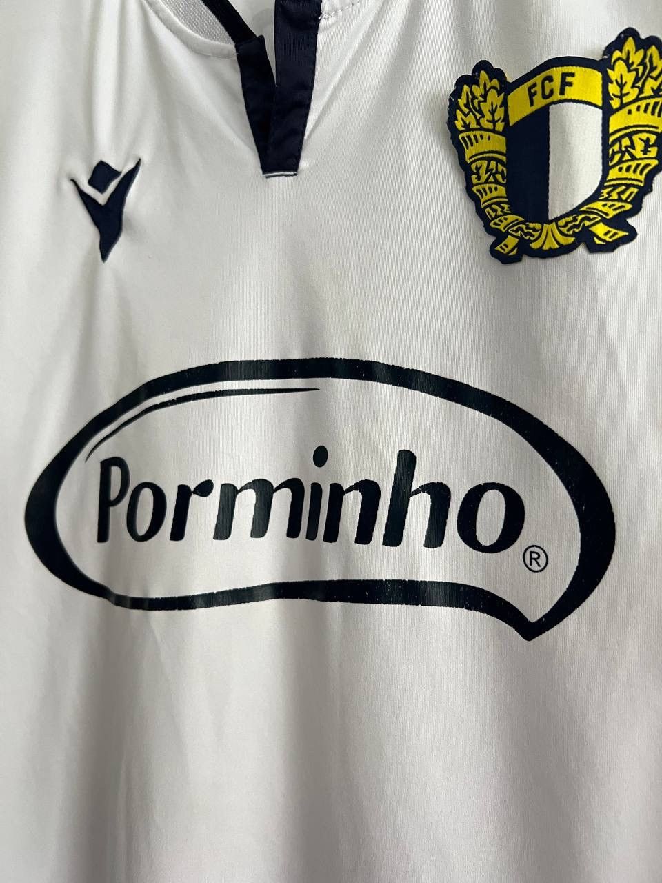Other Macron FC Famalicao / Famalican Portugal Soccer Football Size US M / EU 48-50 / 2 - 4 Thumbnail