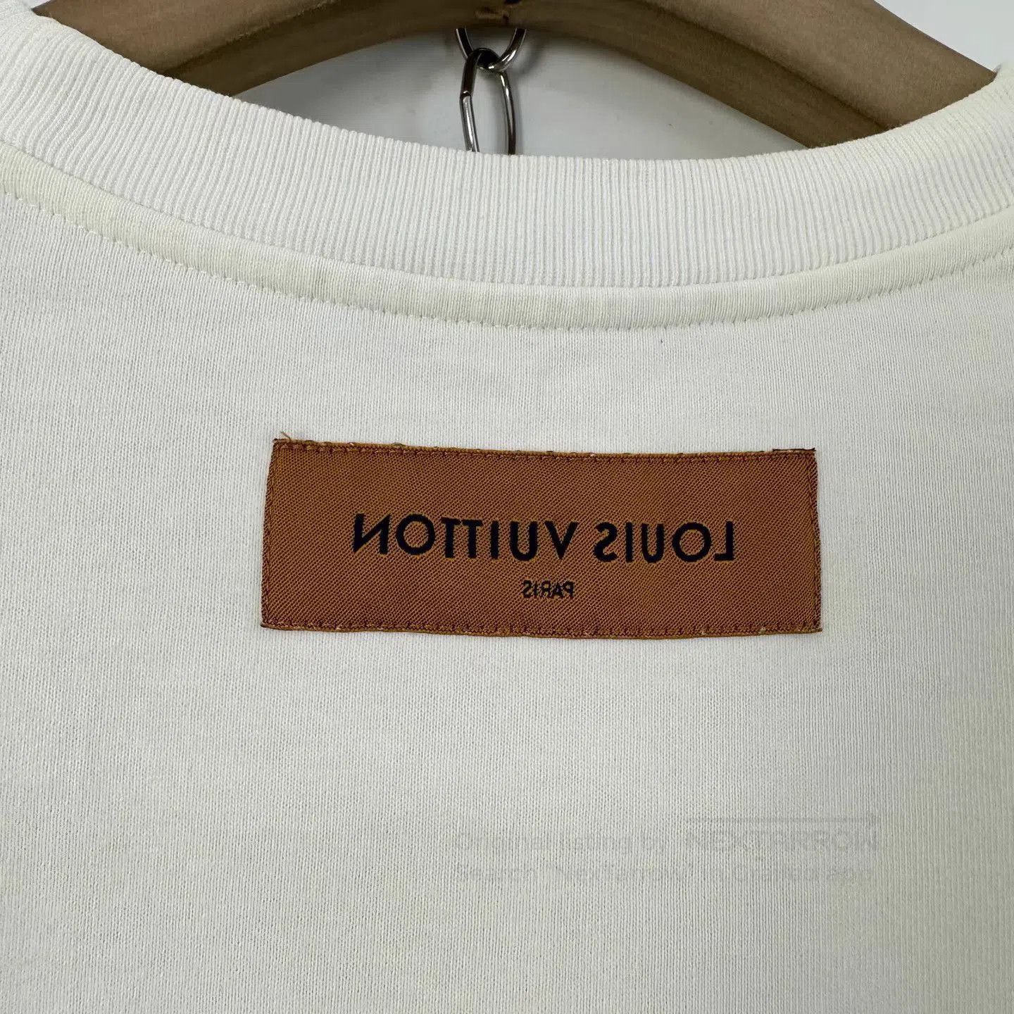 Louis Vuitton White Short Sleeve Graphic T-Shirt. Size US L / EU 52-54 / 3 - 7 Thumbnail