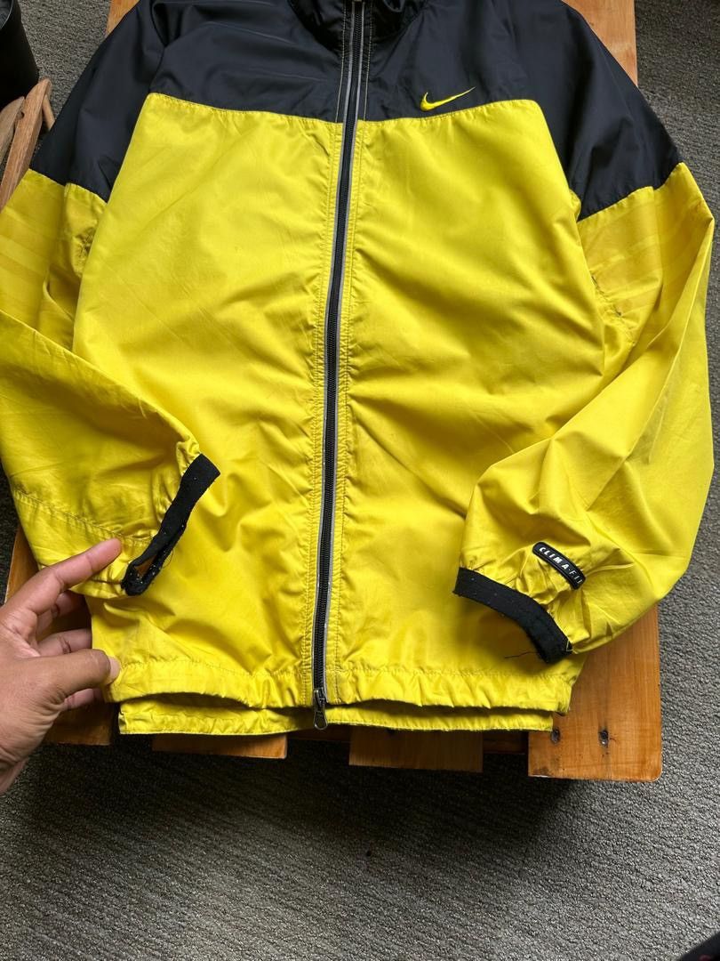 Nike × Vintage VINTAGE NIKE WINDBREAKER Size US L / EU 52-54 / 3 - 4 Thumbnail