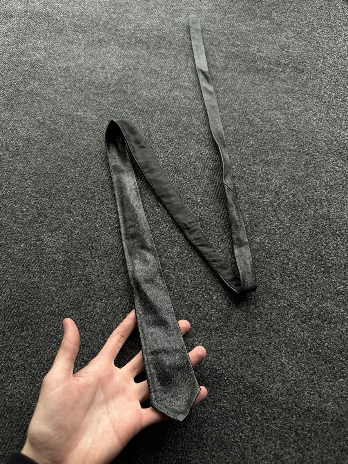 Other 🚨 LEATHER BLACK ITALY TIE LUXURY VNTG RARE OLD MONEY Size ONE SIZE - 1 Thumbnail