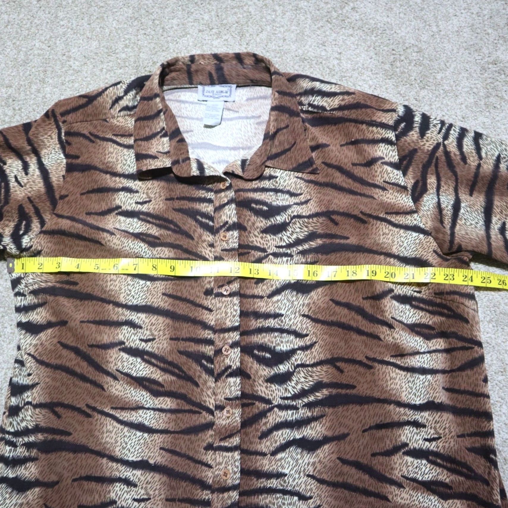 Vintage VINTAGE Jane Ashley Shirt Women's 18/20 Brown Animal Print Button-Front Long Sleeve Blouse Size M / US 6-8 / IT 42-44 - 4 Thumbnail
