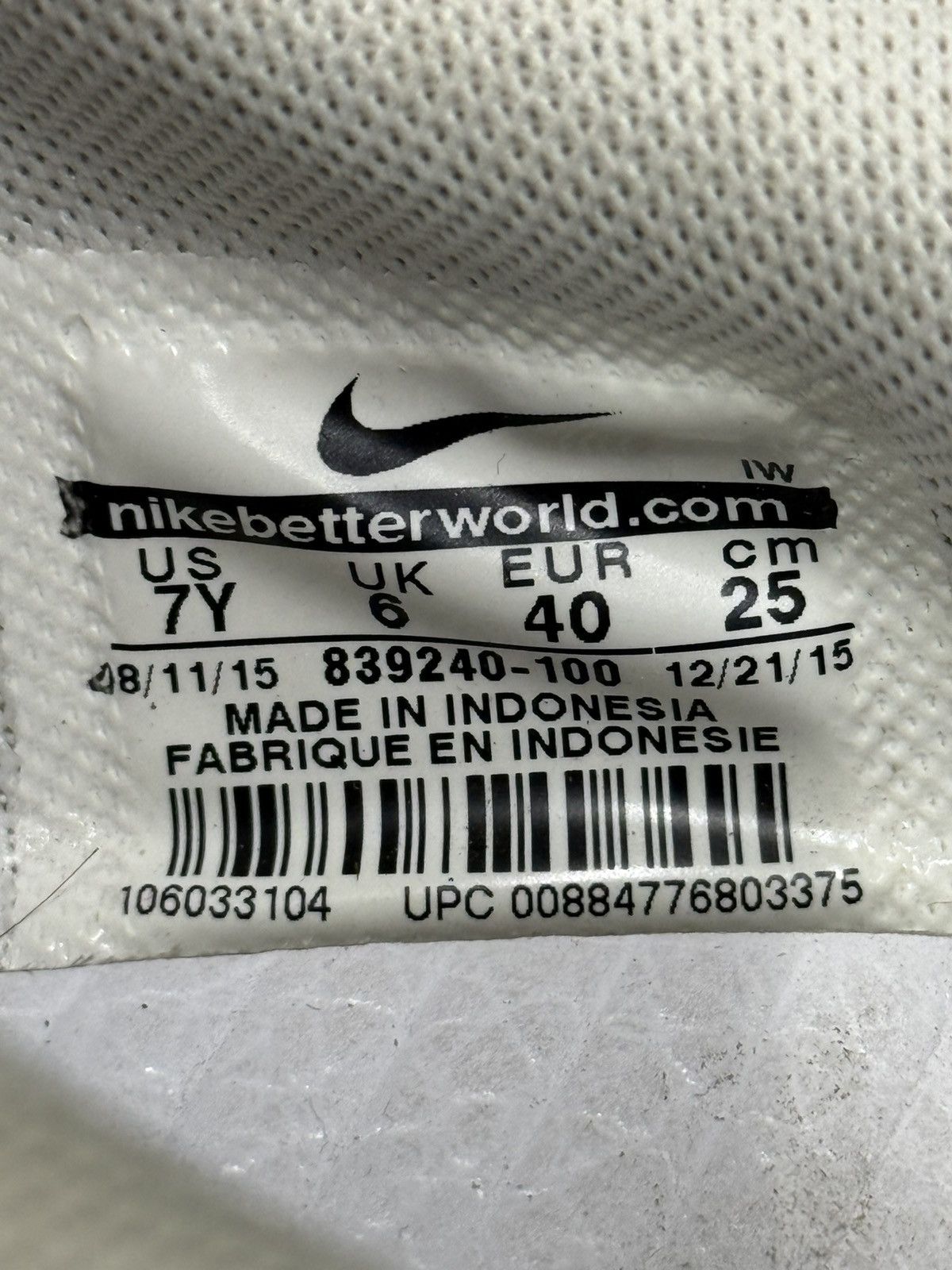 Nike 2016 Nike Cortez Metallic Gold Size US 7 / EU 40 - 8 Thumbnail