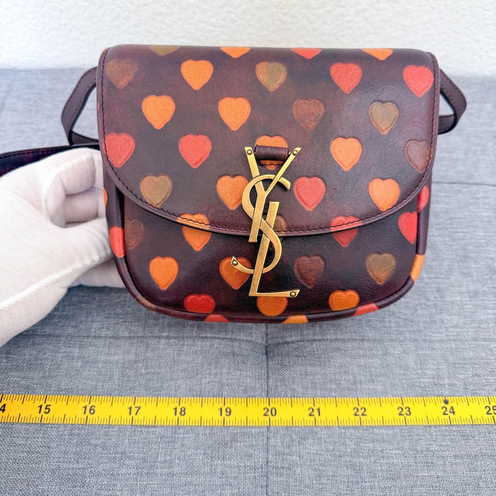 Saint Laurent Paris Authentic YSL Heart Print Leather Crossbody Bag Limited Size ONE SIZE - 1 Thumbnail
