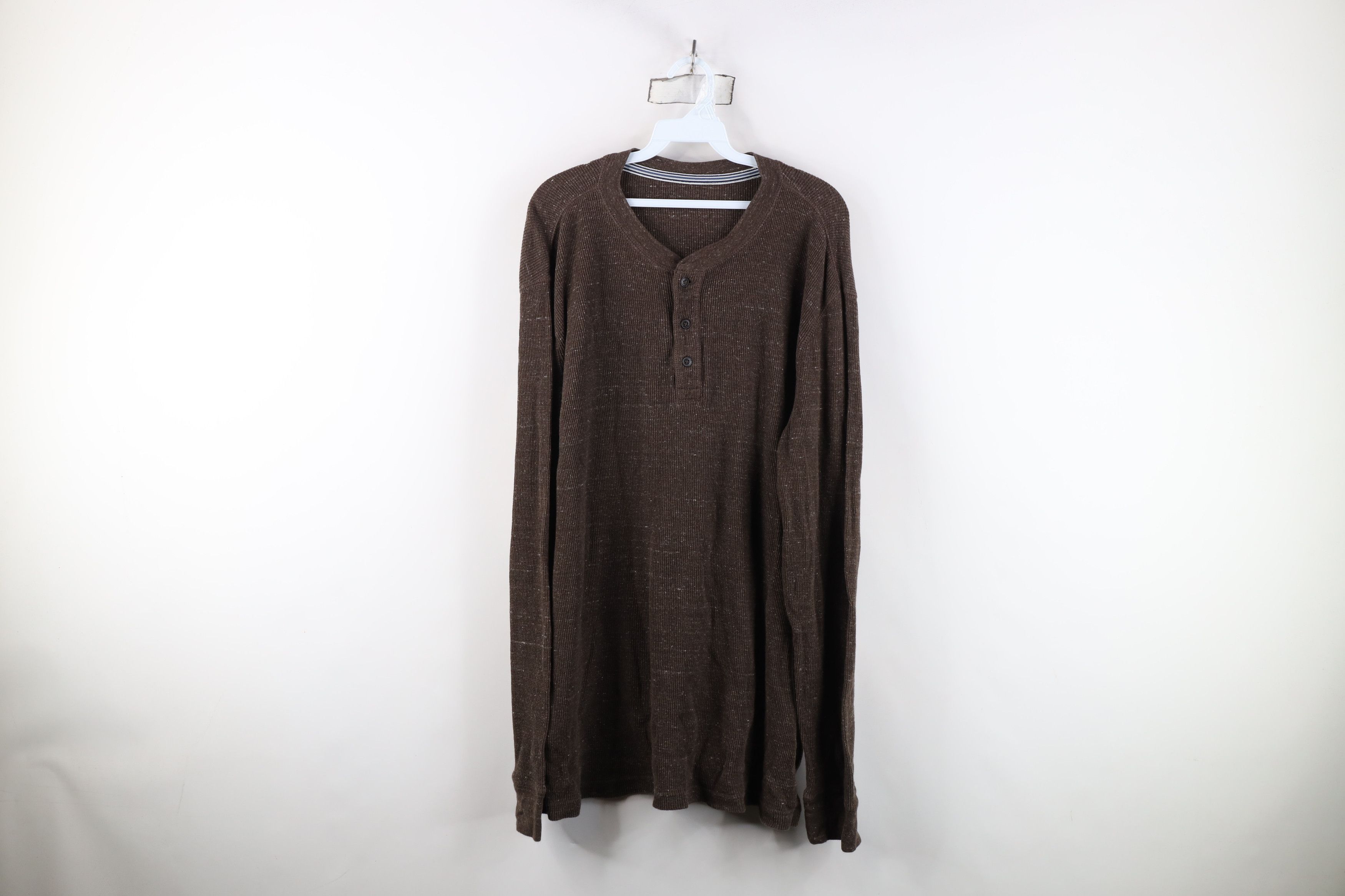 Vintage Vintage Streetwear Baggy Thermal Waffle Knit Henley T-Shirt Size US XL / EU 56 / 4 - 1 Thumbnail