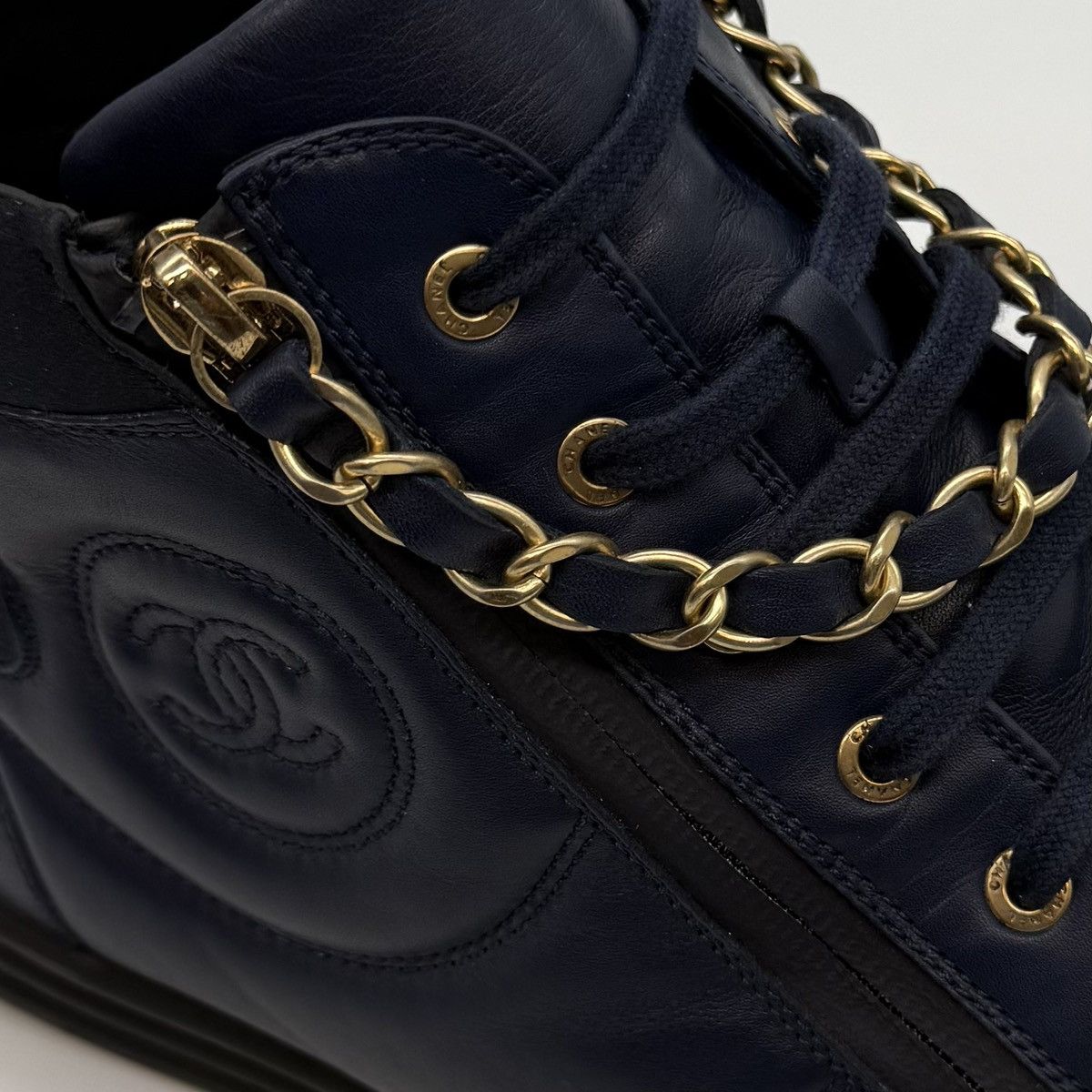 Chanel Chanel High-Top Sneakers in Navy Lamdskin Size US 11 / EU 44 - 17 Thumbnail