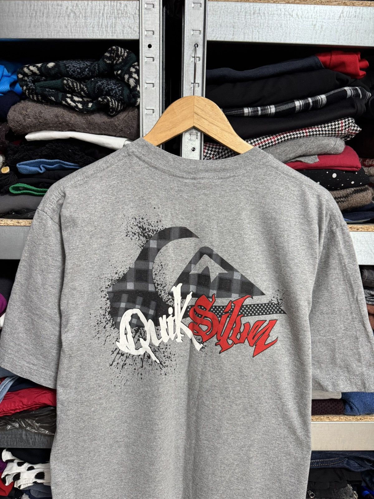 Quiksilver Vintage Quiksilver Tee Big Logo Surf Style Oversized T Shirt Size US XL / EU 56 / 4 - 3 Thumbnail