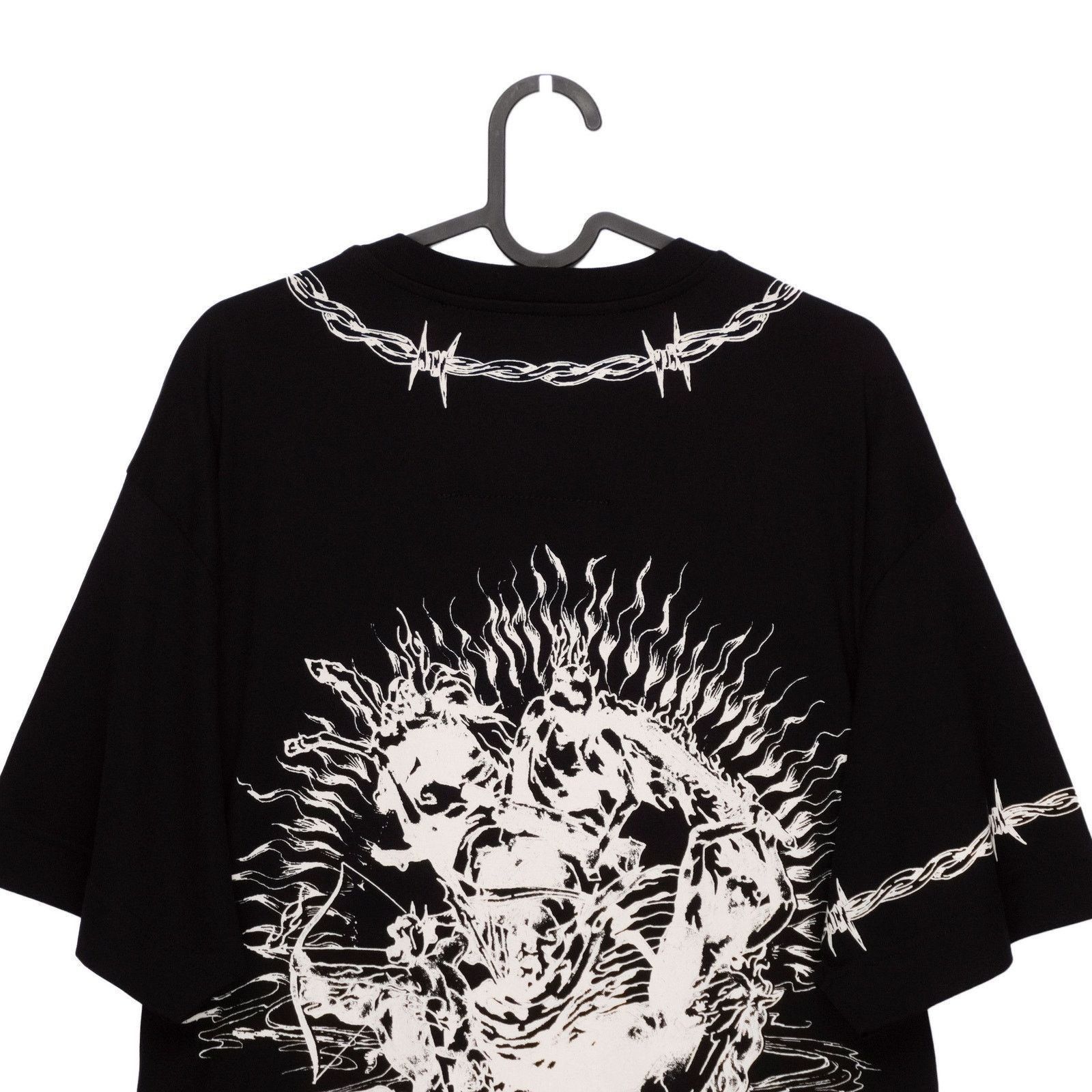 Givenchy Givenchy Barbed Iconic Gothic Logo Print Oversized Tee Shirt Size US L / EU 52-54 / 3 - 2 Thumbnail