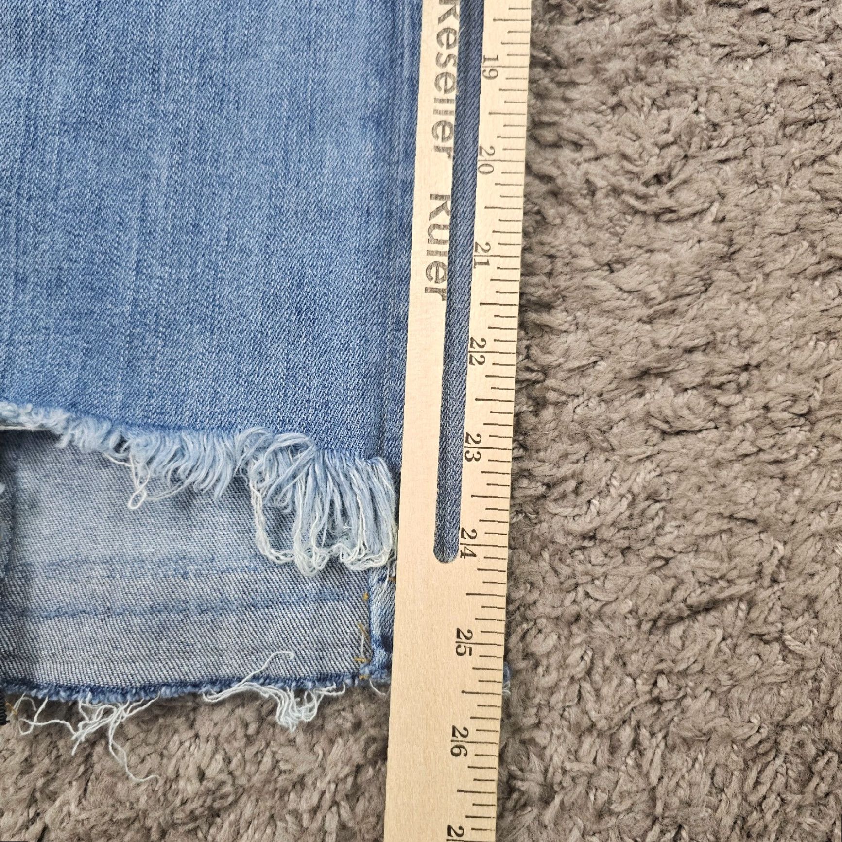 Vintage McGuire Jeans Women Straight Crop Low Stretch Light Wash 24x26 Denim USA 24" Inseam 26" Blue Slacks Body 24 Womens Regular 90s? Size 42" / US 20 - 6 Thumbnail