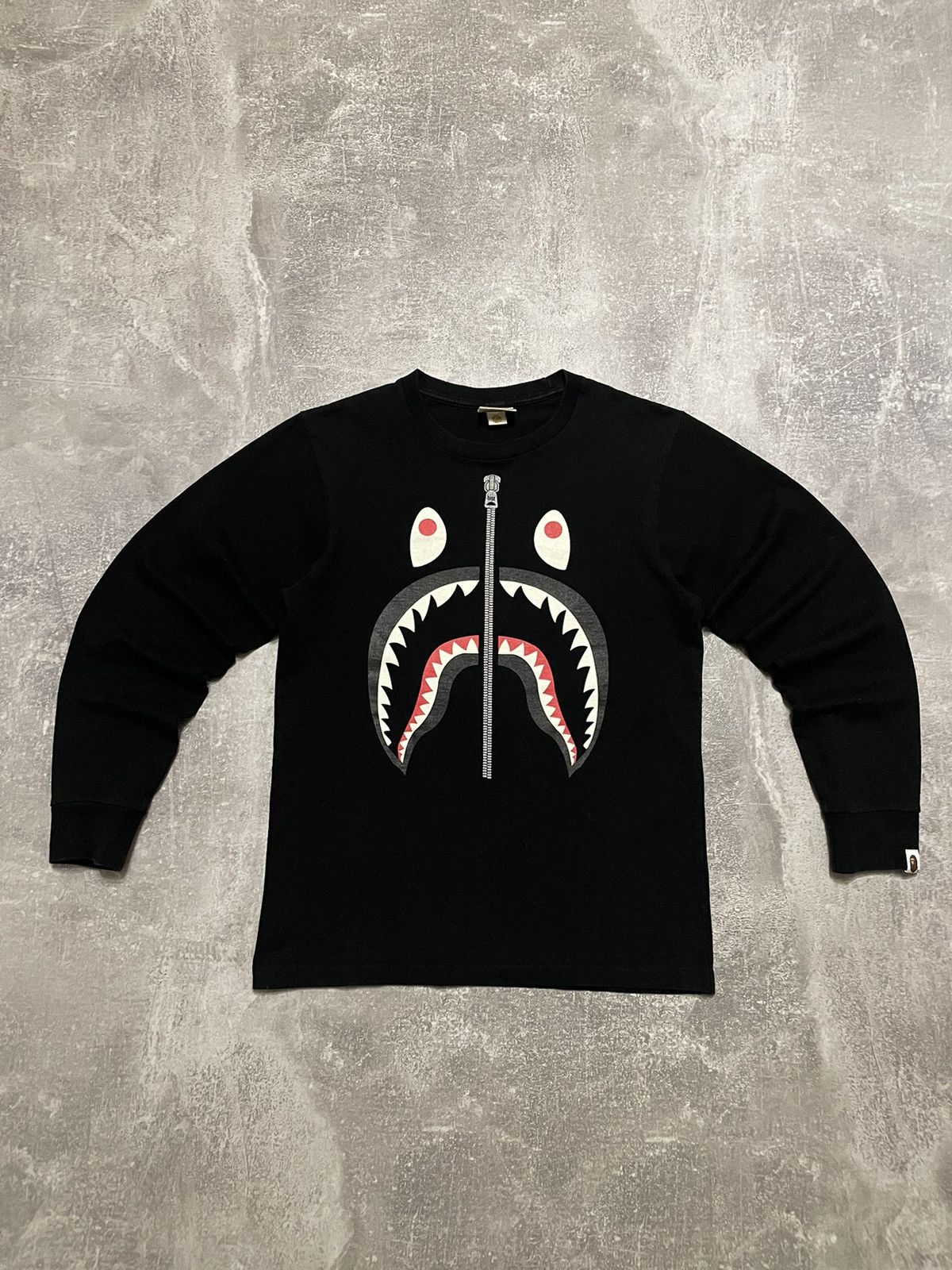 トップス A BATHING APE shark logo long sleeve Bape Long Sleeve Shark | Grailed