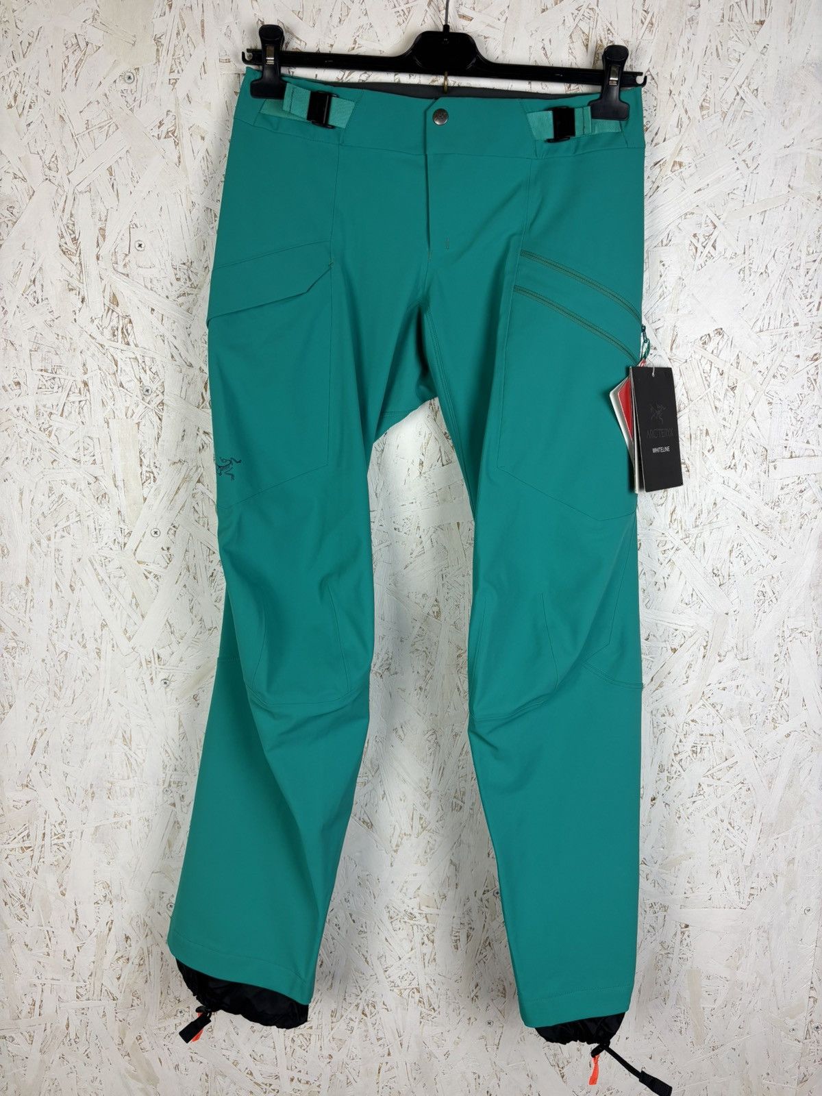Arc'teryx NWT Arcteryx Nevus Softshell Ski Winter Snow Pants 4 Size 27" / US 4 / IT 40 - 1 Thumbnail