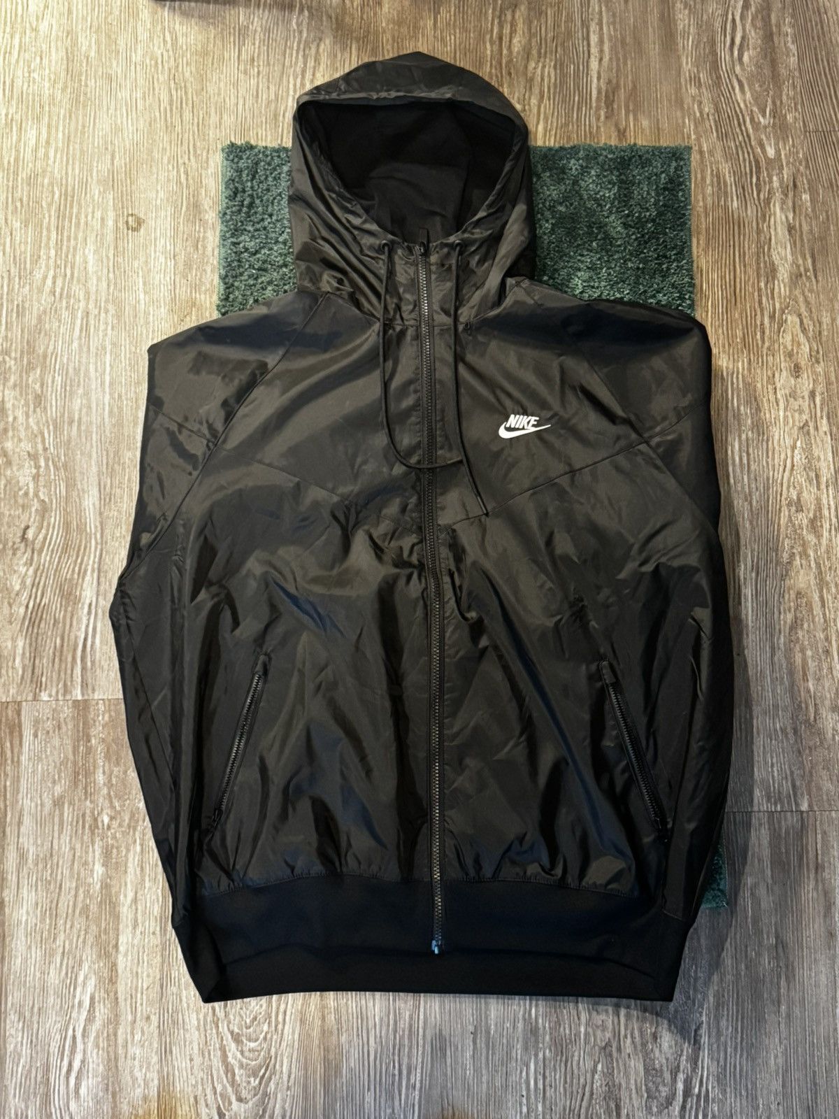 Nike Nike Windbreaker Jacket - Black - Size L Size US L / EU 52-54 / 3 - 1 Thumbnail