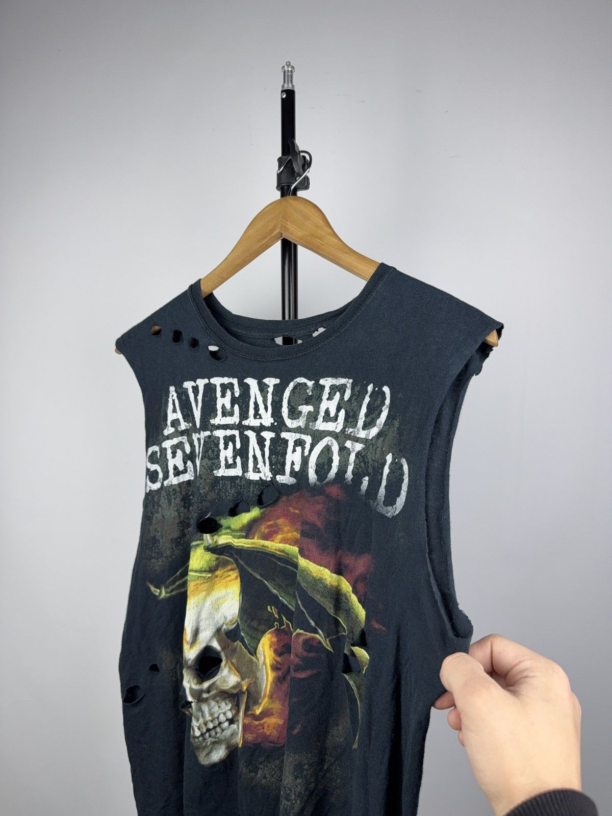 Band Tees 💀Vintage 00s Avenged Sevenfold Distressed Cutoff Band Tee Size US M / EU 48-50 / 2 - 3 Thumbnail