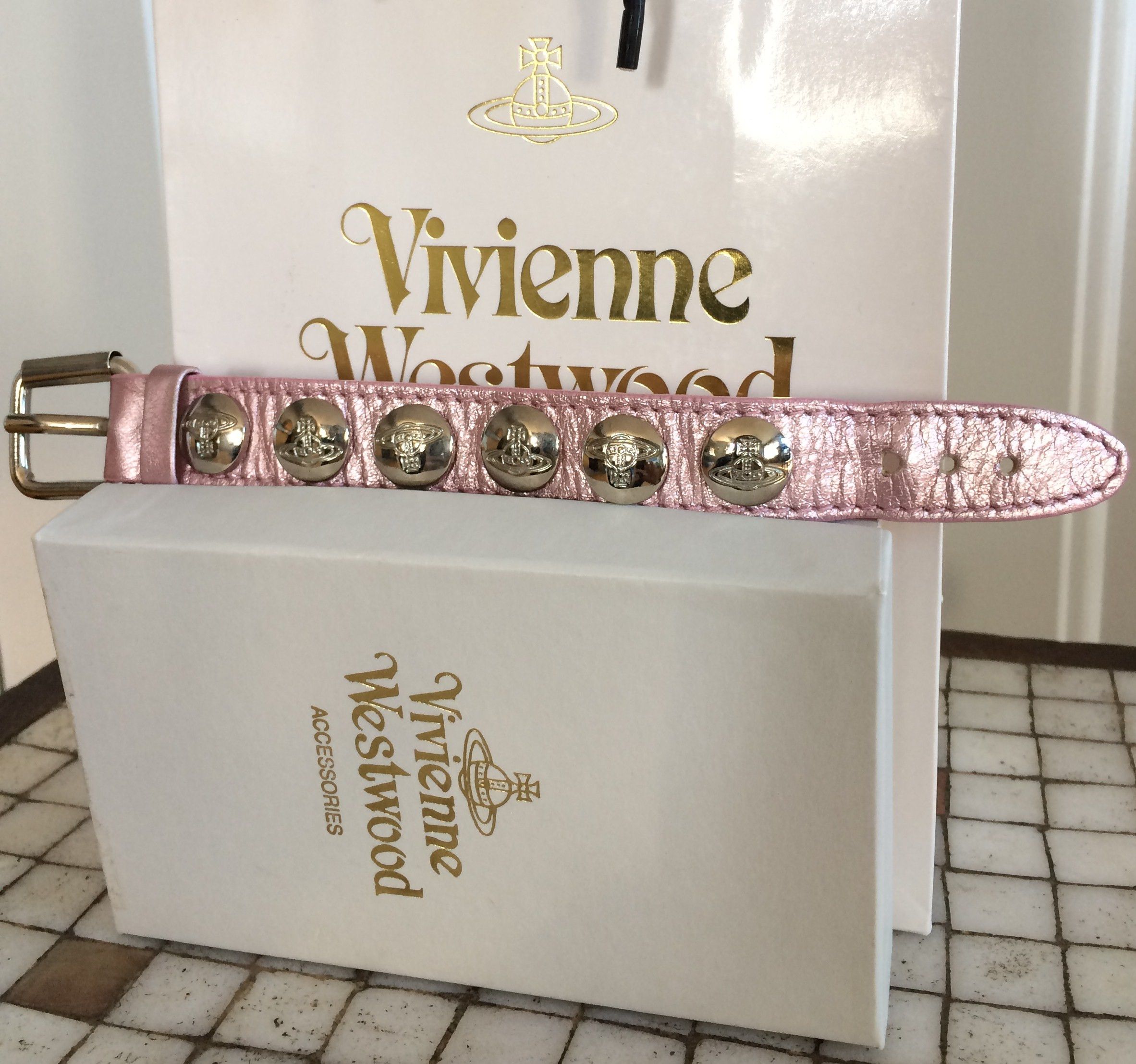 Vivienne Westwood S/S 2003 Vivenne Westwood Studded Leather Orb Bracelet +box Size ONE SIZE - 6 Thumbnail