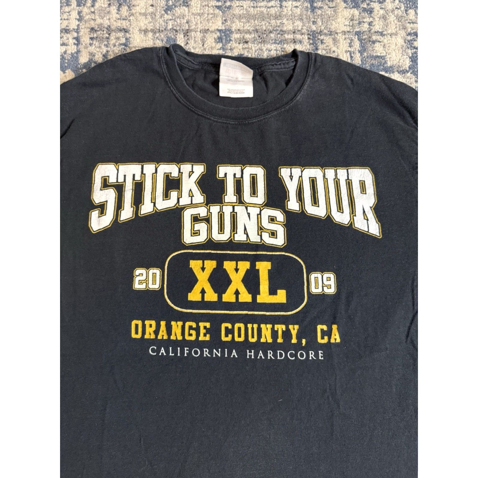 Hanes VINTAGE 2009 Stick To Your Guns T Shirt Sz M Hanes Men Crew Neck Black Graphic Print Short Sleeve Music Band Punk Metalcore Lionheart Ts Shirt Size US M / EU 48-50 / 2 - 2 Thumbnail