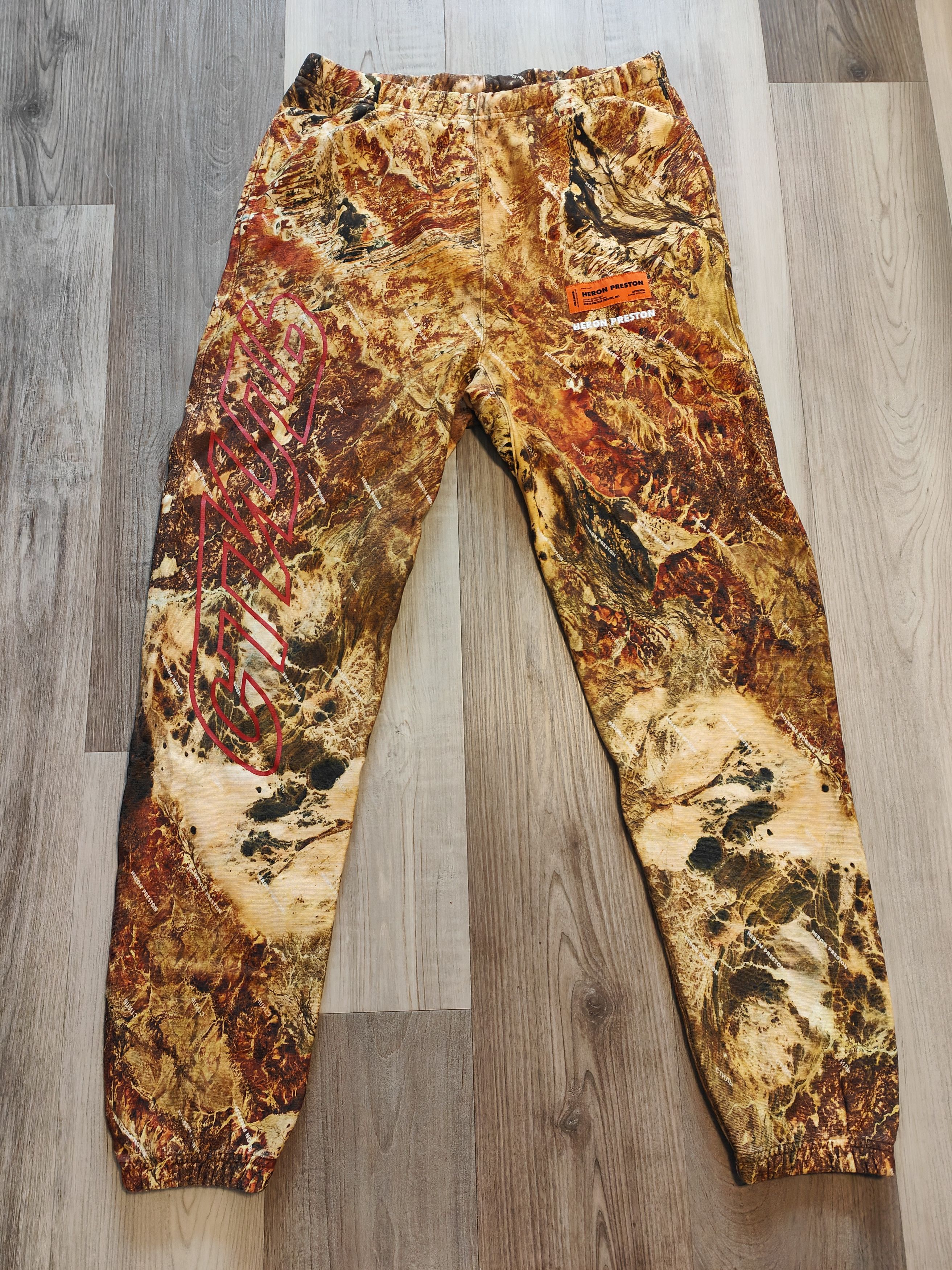 Heron Preston Heron Preston CTNnb camo jogger Size US 34 / EU 50 - 1 Thumbnail