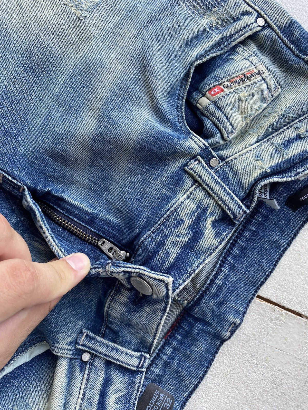 Diesel 🔗Opium Punk Diesel Distressed Washed Slim Straight Jeans Size 28" / US 6 / IT 42 - 19 Thumbnail