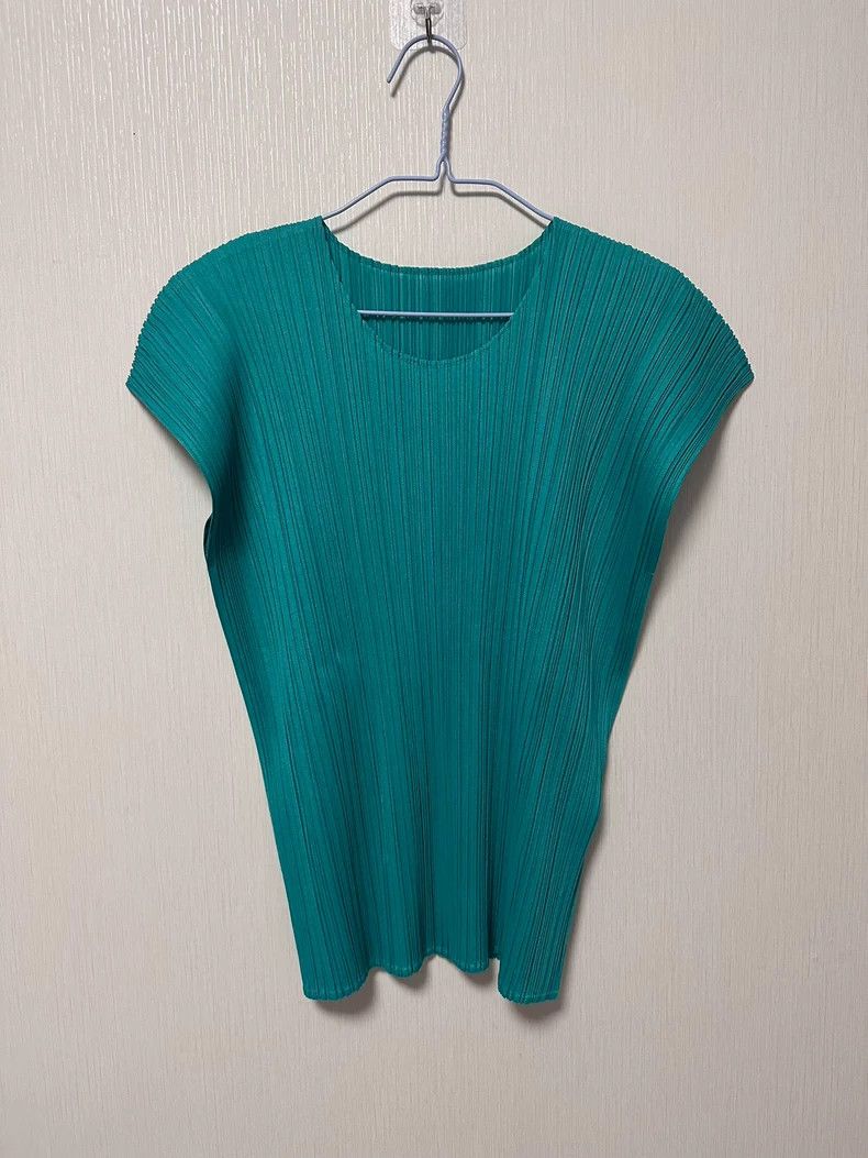 Issey Miyake issey miyake Green short-sleeved top Size S / US 4 / IT 40 - 1 Thumbnail