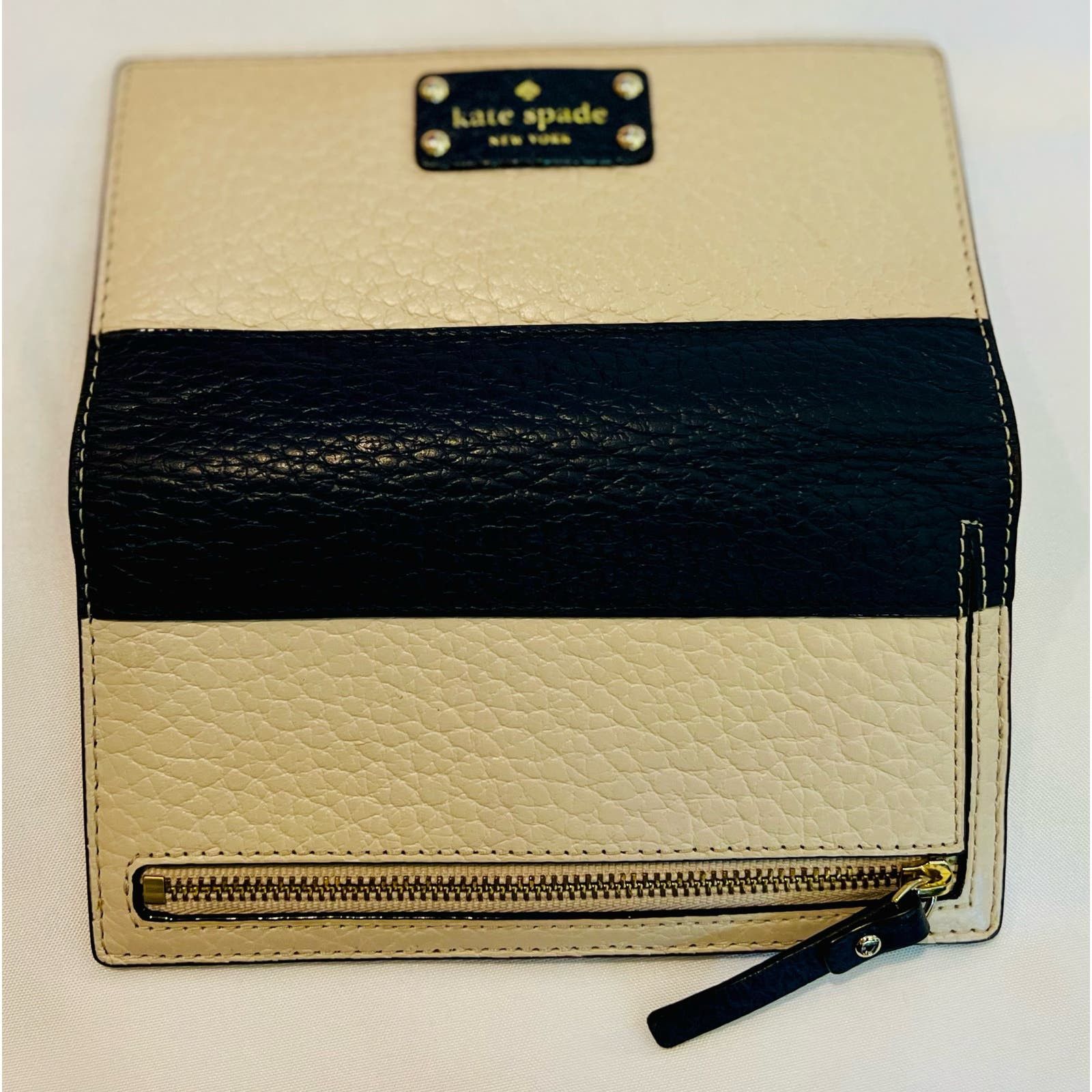 Kate Spade Bay Street sale Stacy pebbled black leather wallet