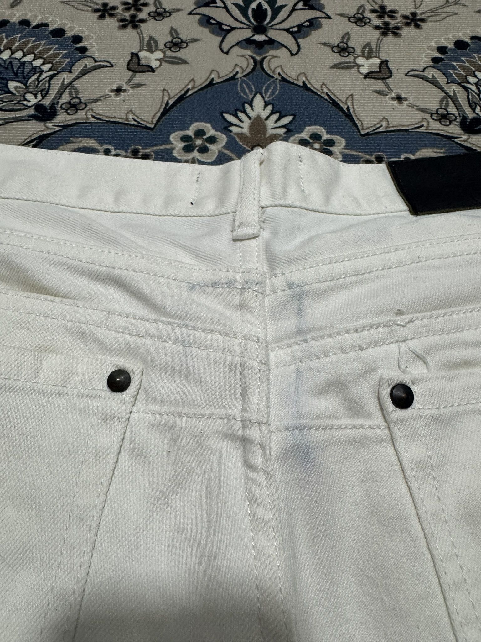 Diet Butcher Slim Skin × Japanese Brand Japanese Brand Diet Butcher Slim Skin White Skinny Jeans Size US 32 / EU 48 - 9 Thumbnail