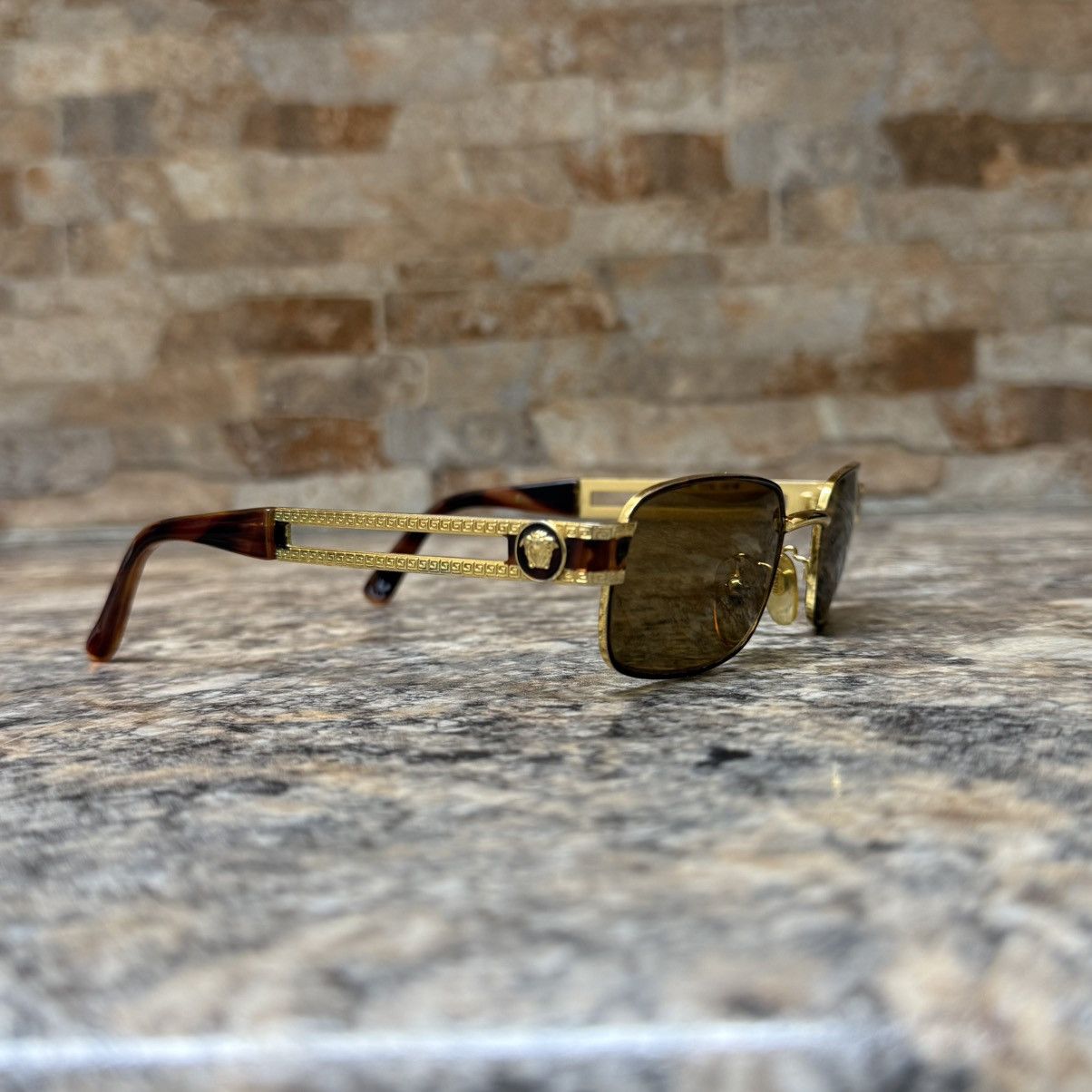 Versace Vintage Versace S 39 Gold Tortoise Shell Sunglasses 90s Size ONE SIZE - 3 Thumbnail