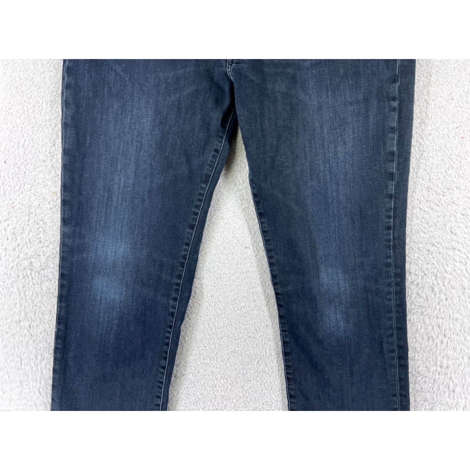 Levi's Levi's Jeans 511 Denim Blue Dark Wash 38 Regular Slim Zip Fly 5-Pocket Mens Size US 38 / EU 54 - 3 Thumbnail