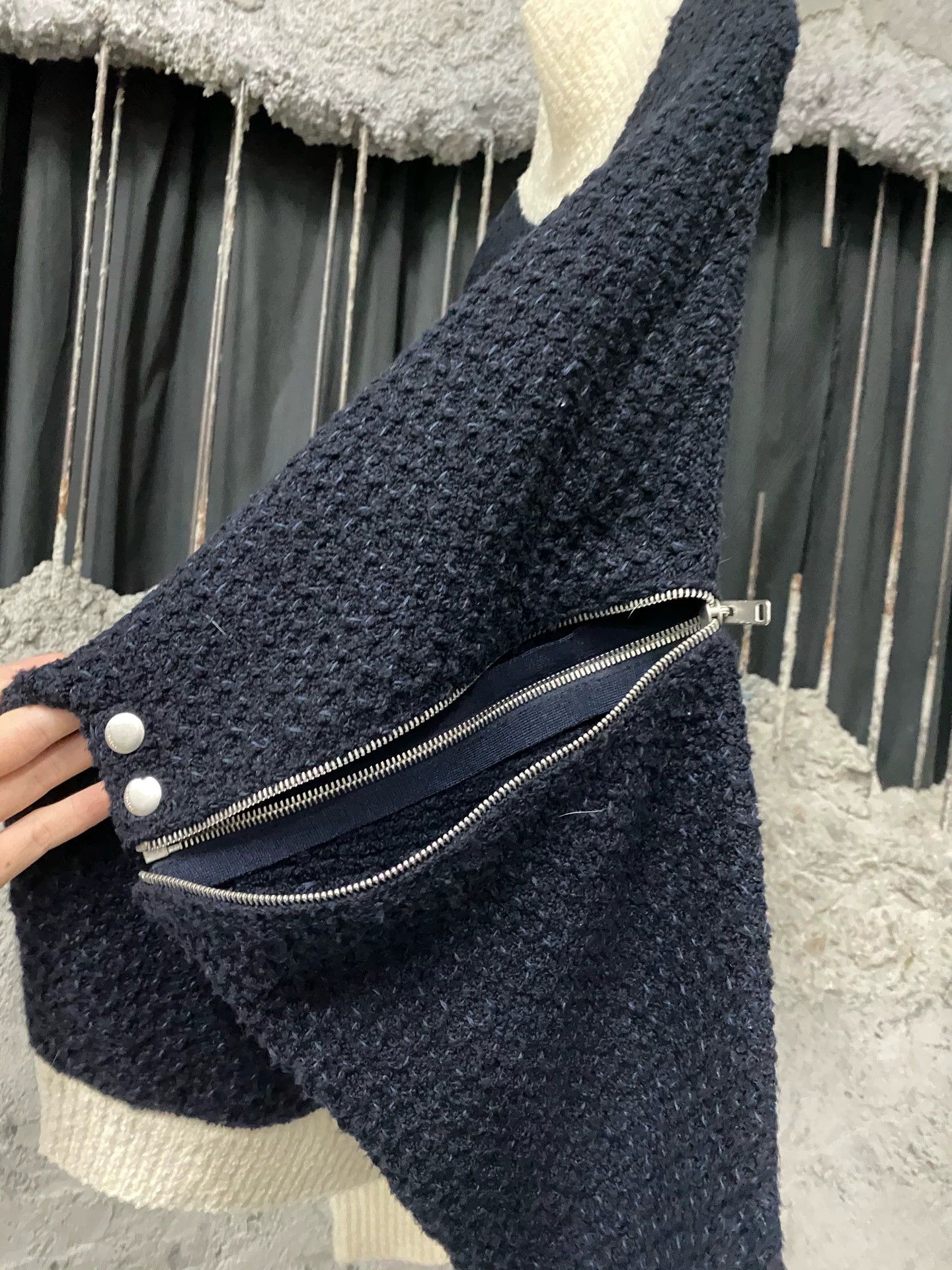Givenchy Givenchy new xs sweater Size XS / US 0-2 / IT 36-38 - 5 Thumbnail