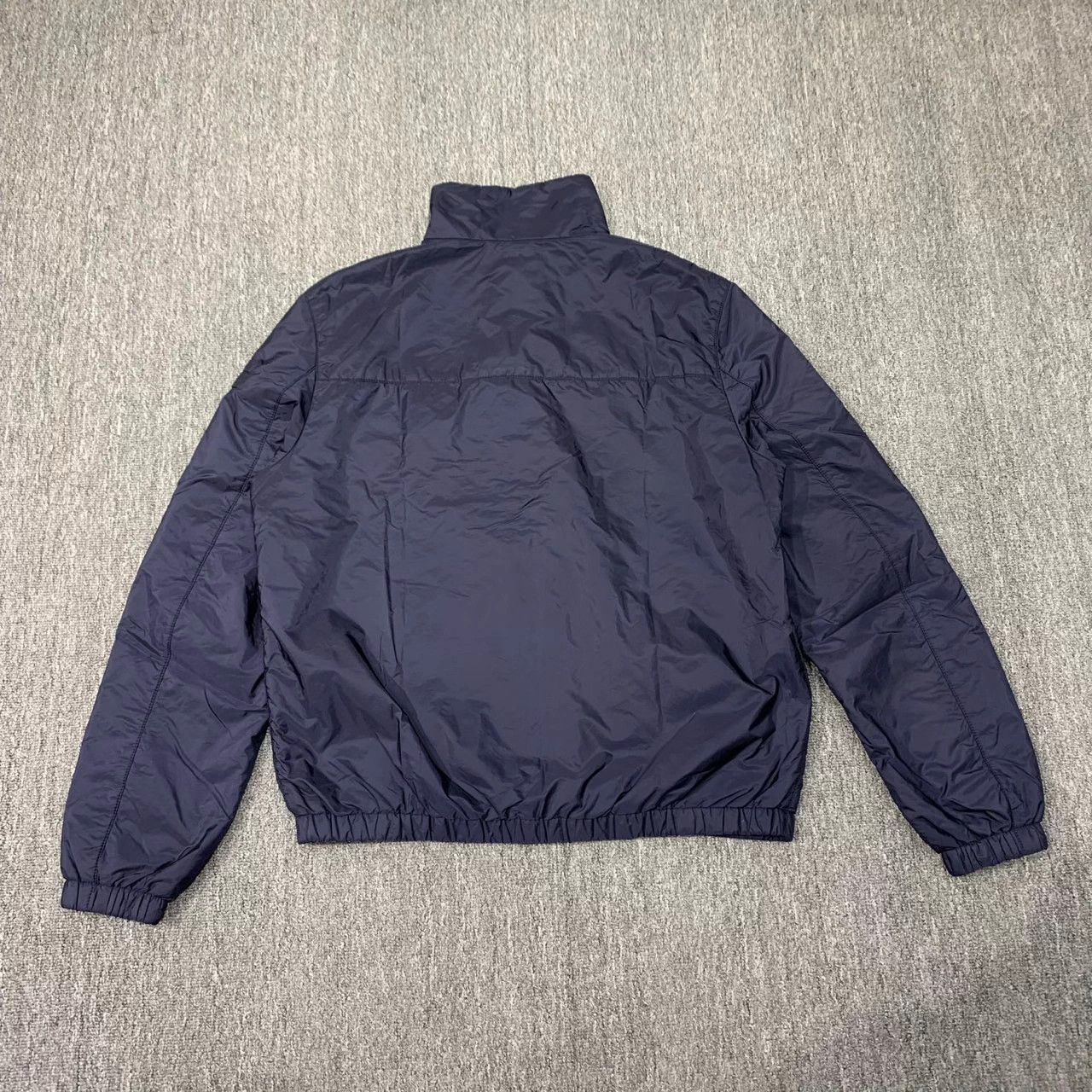 Prada Prada navy triangle logo puffer jacket 52 Size US L / EU 52-54 / 3 - 2 Thumbnail