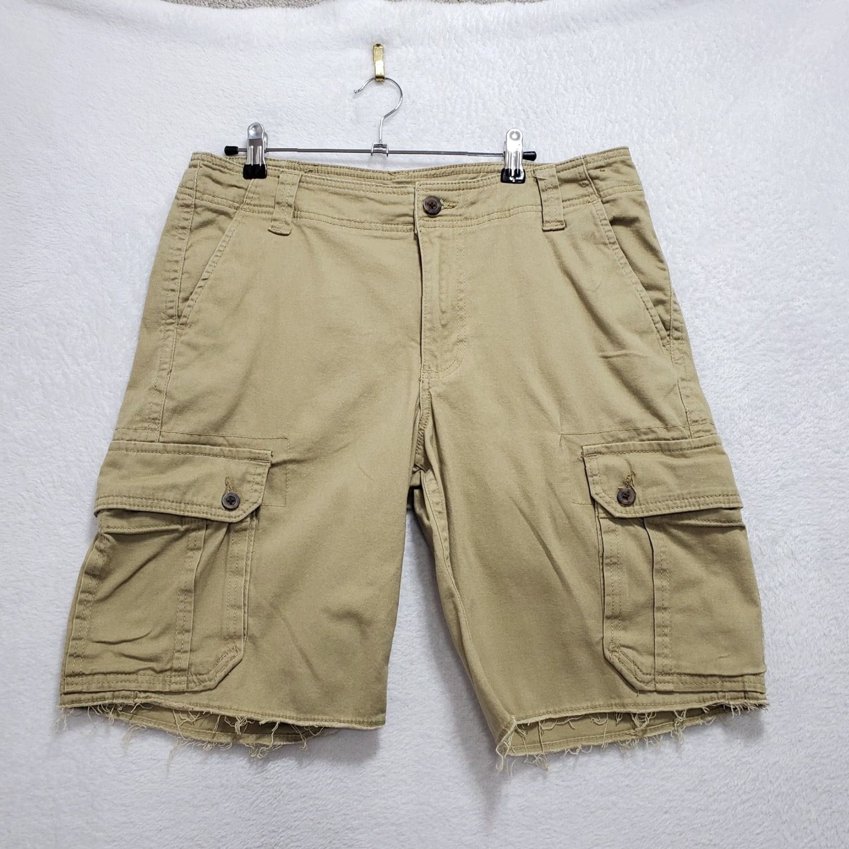 Vintage Roebuck & Co. Cargo Shorts Men's 32 Khaki Medium Rise Cotton Canvas Belted Pockets Pants Casual, Travel Mens Size US 32 / EU 48 - 2 Thumbnail