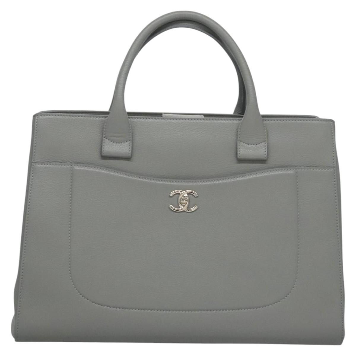 Chanel Executive Grey Leather Tote Bag (Pre-Owned) Size ONE SIZE - 1 Thumbnail