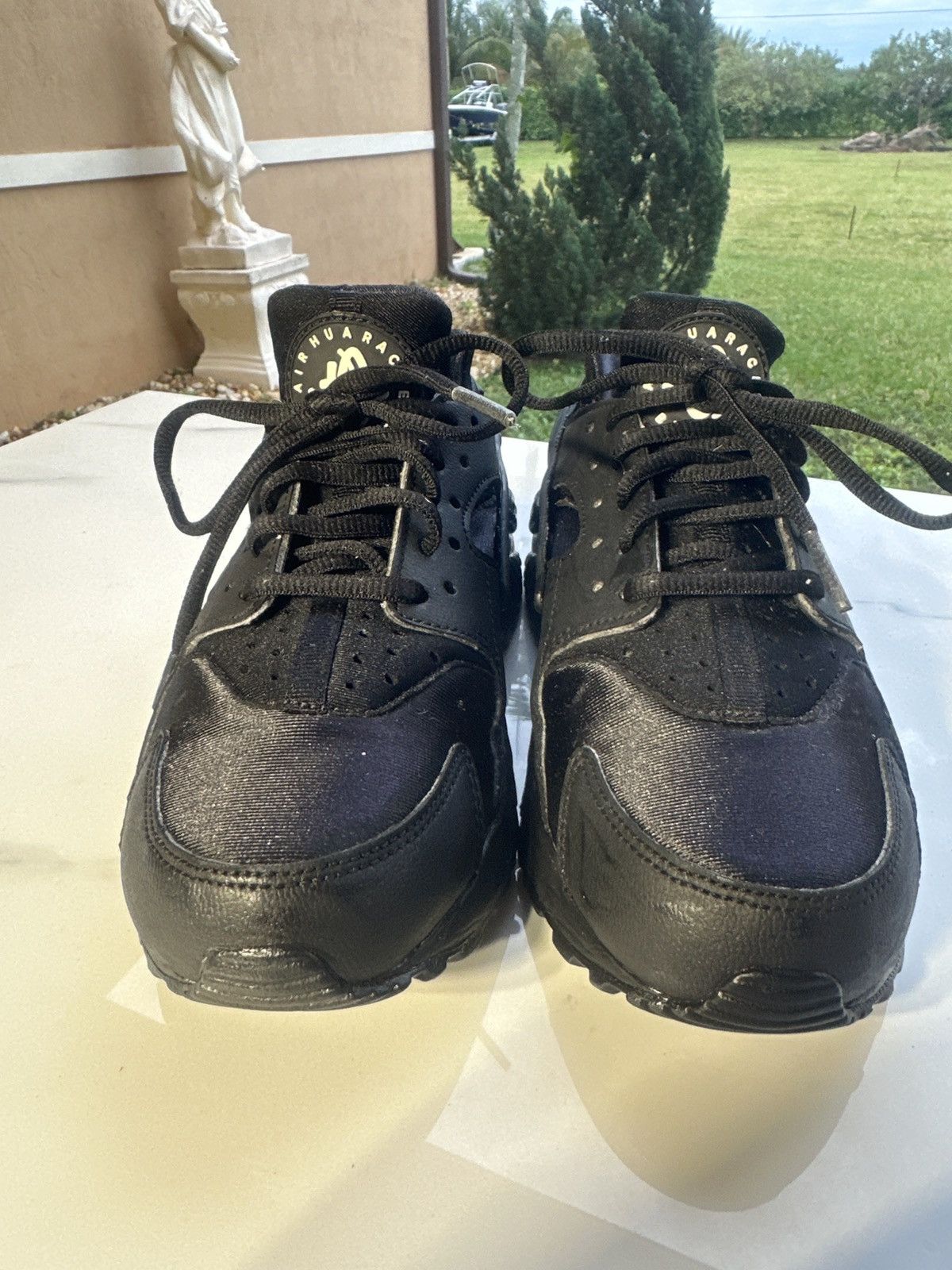 Nike Nike Air Huarache Black (Women's) Shoes Size US 6 / IT 36 - 3 Thumbnail