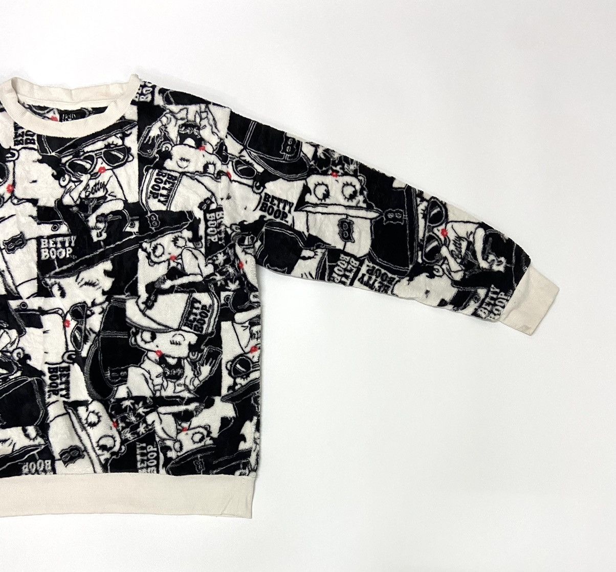 Other BETTY BOOP FULL PRINT SWEATSHIRT Size US M / EU 48-50 / 2 - 10 Thumbnail