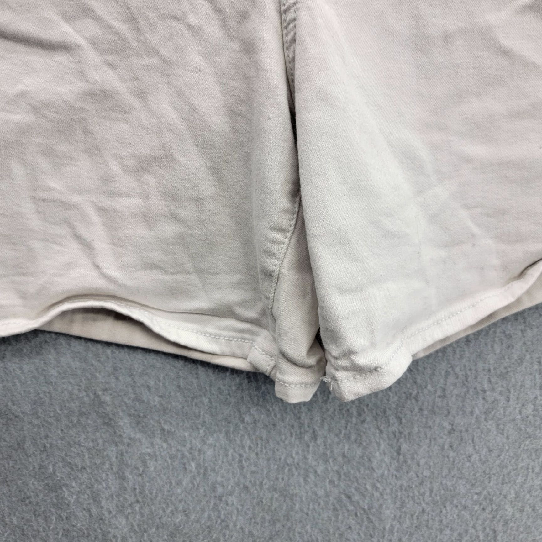 American Eagle Outfitters American Eagle Outfitters Shorts Twill Midi white AEO Super Stretch Casual Chino Women size 14 Regular Size 36" / US 14 / IT 50 - 4 Thumbnail