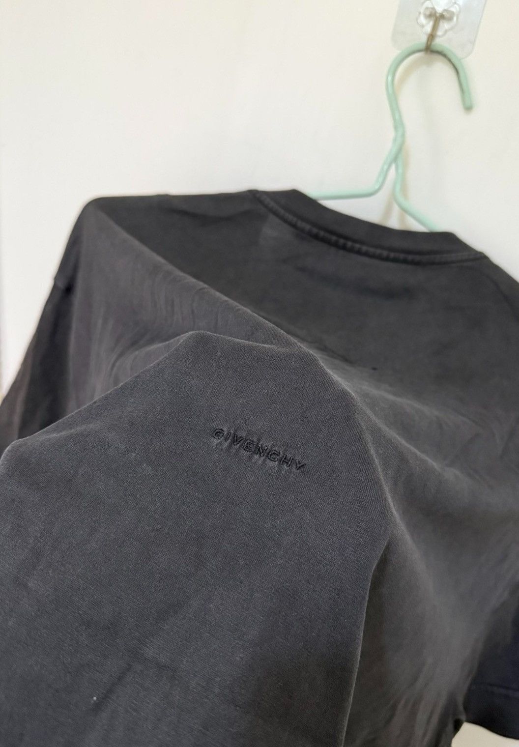 Givenchy Givenchy chito shirt Size US S / EU 44-46 / 1 - 2 Thumbnail