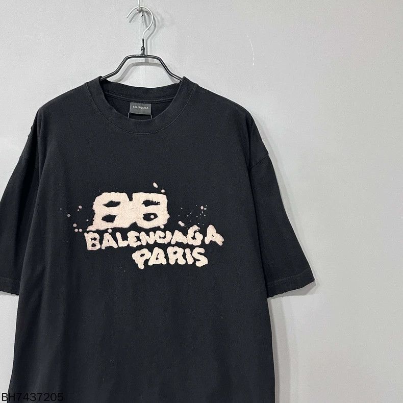 Balenciaga Balenciaga Black Graffiti Logo Short Sleeve Size US L / EU 52-54 / 3 - 3 Thumbnail