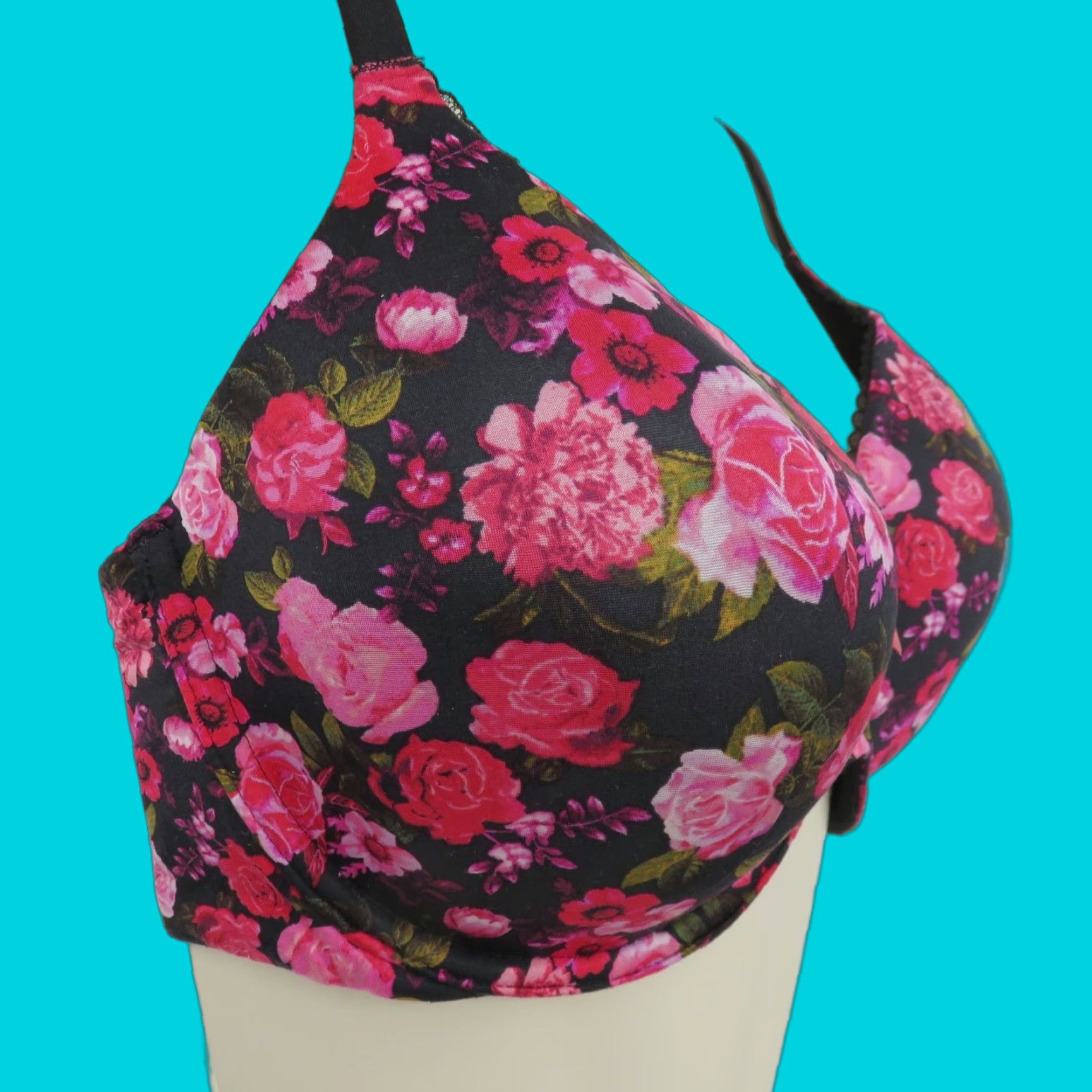 Victoria's Secret Victoria's Secret Bra 38D Pink Lined Perfect Coverage Underwire T-Shirt Floral 38 Band Womens Size ONE SIZE - 1 Thumbnail