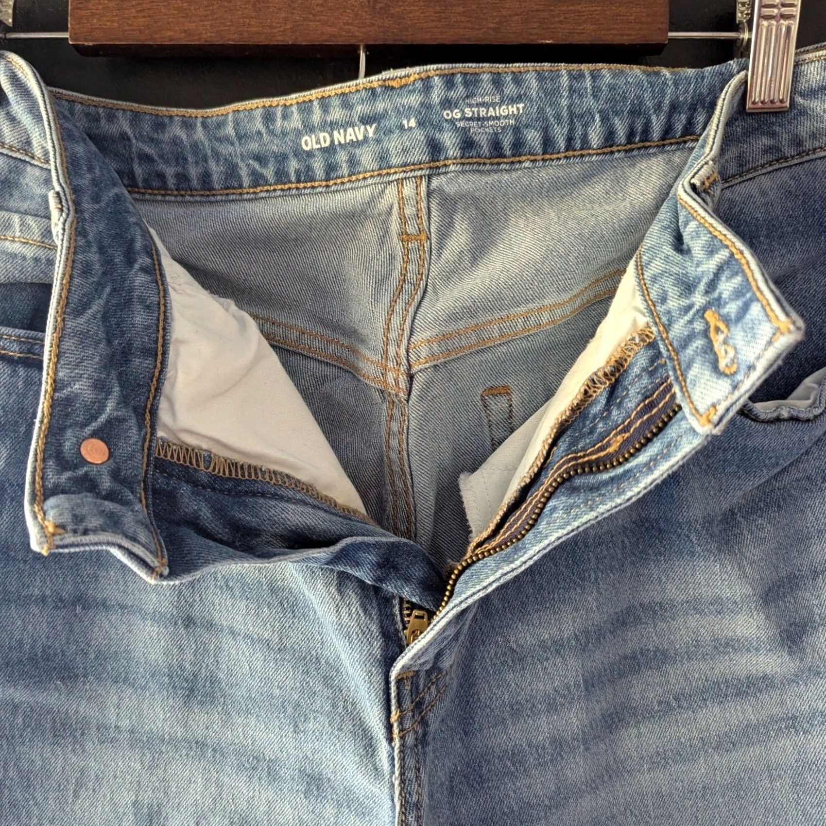 Old Navy Old Navy Jeans Light Wash OG Straight High Rise 14 Women Denim 5-Pocket Classic 90s Mom Jeans Womens Size 36" / US 14 / IT 50 - 3 Thumbnail