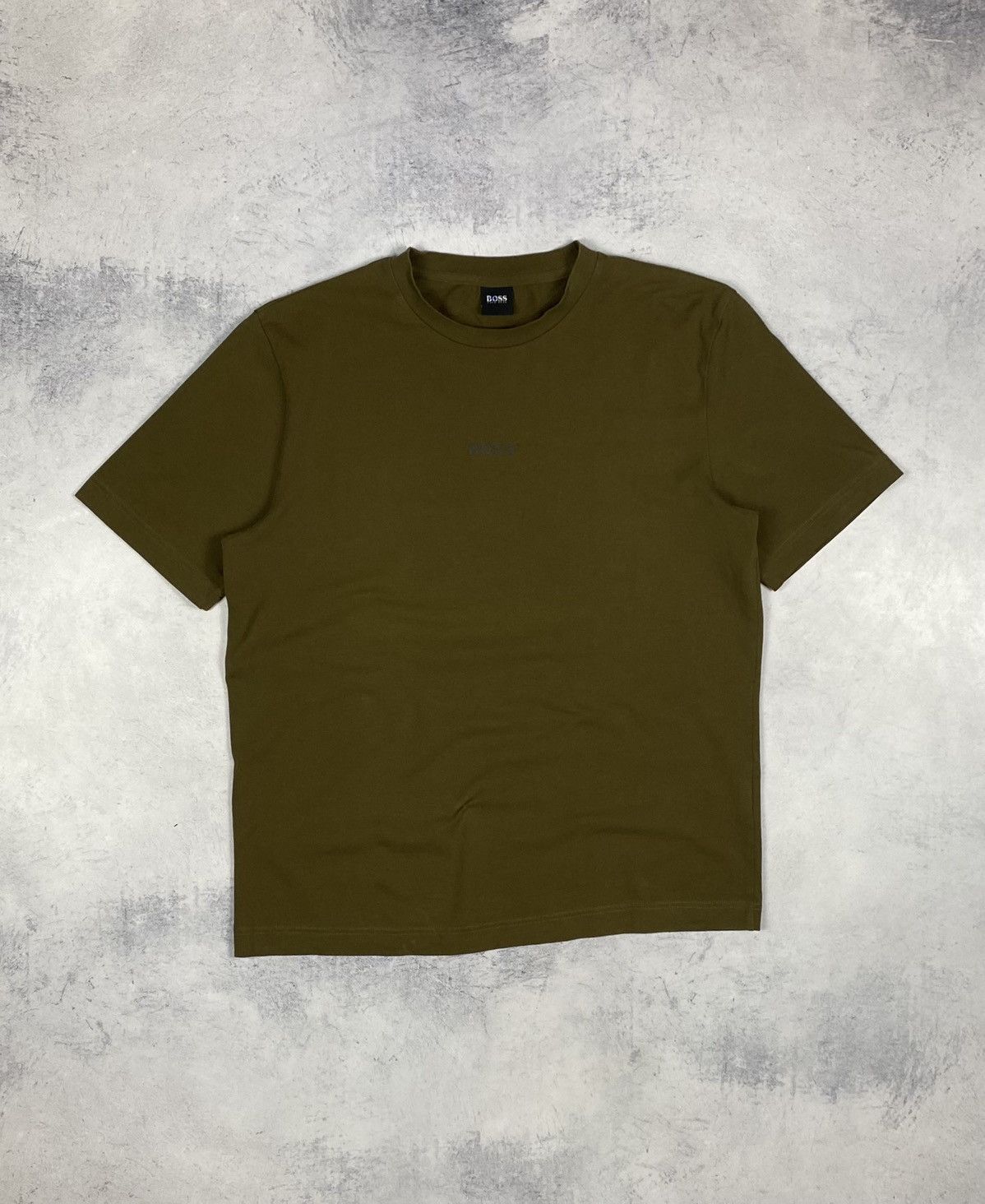 Hugo Boss Hugo Boss Center Logo Designer Olive T Shirt Size US M / EU 48-50 / 2 - 3 Thumbnail